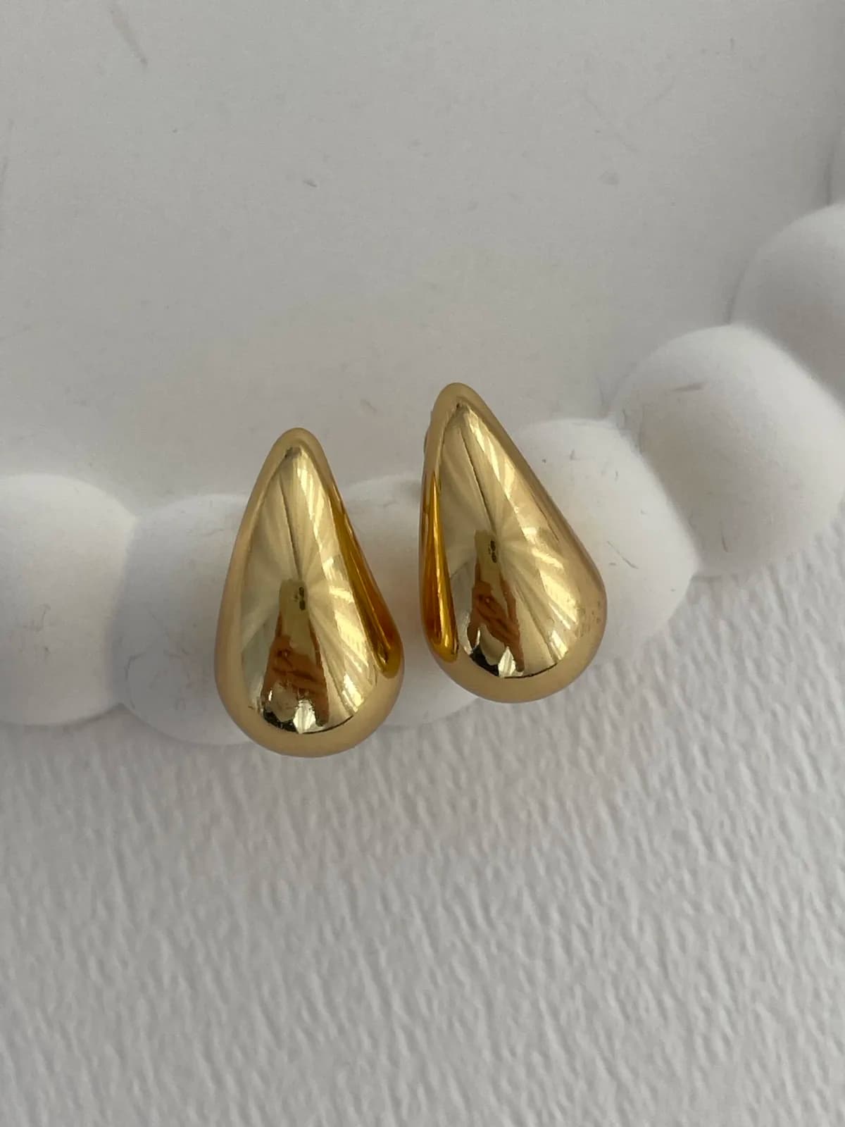 Çelik Mini Damla Tasarım Gold Küpe