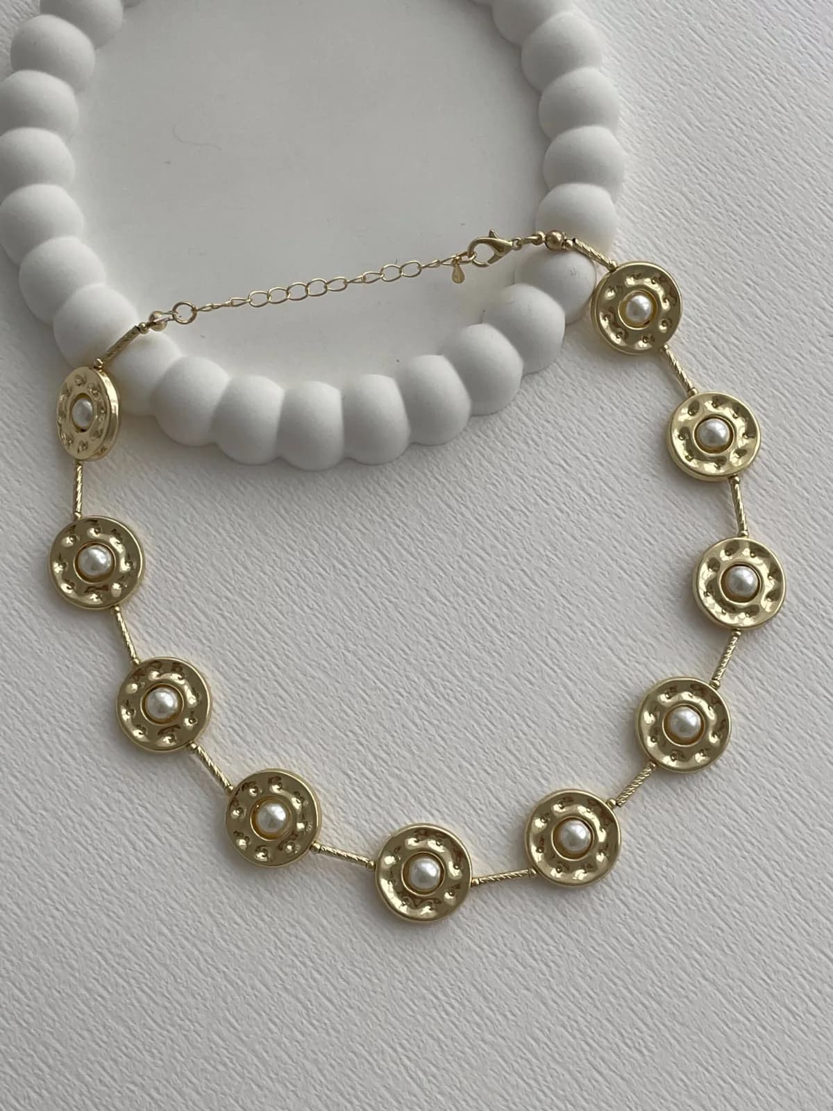 Özel Seri İnci Detay Yuvarlak Gold Kolye