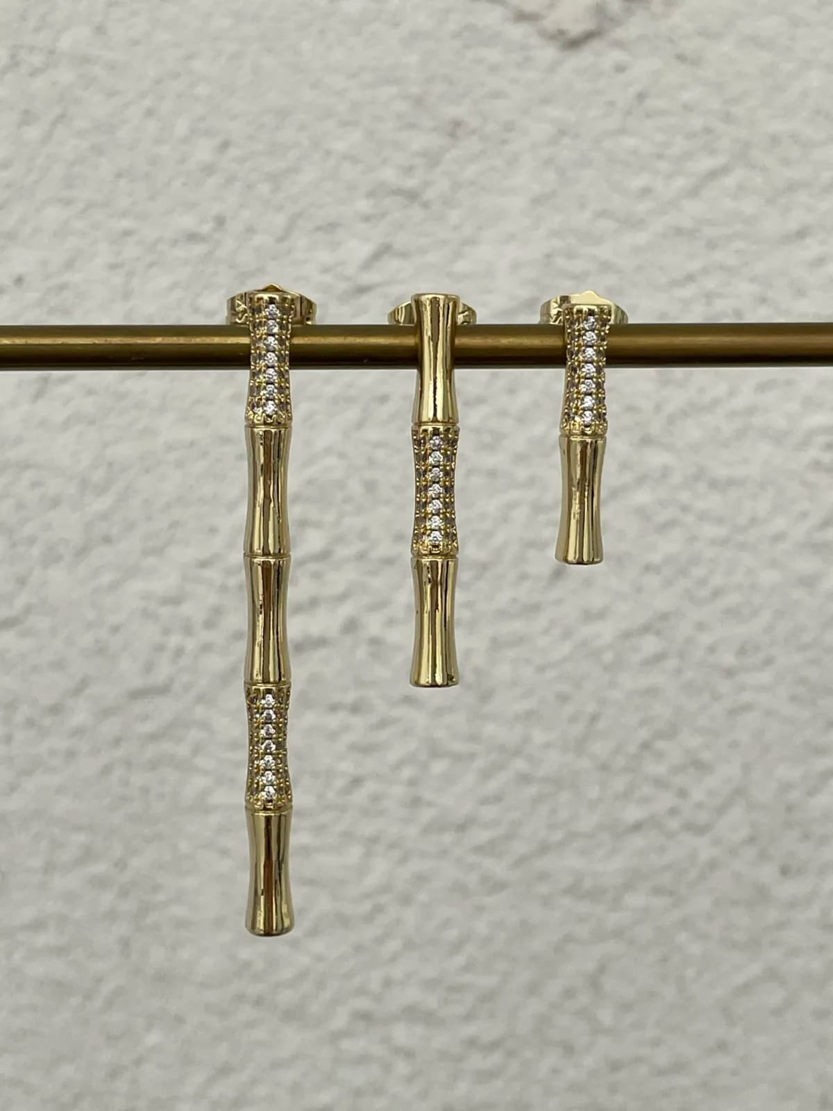 Özel Seri Zirkon Taşlı Kemik Tasarım Üçlü Gold Küpe Seti