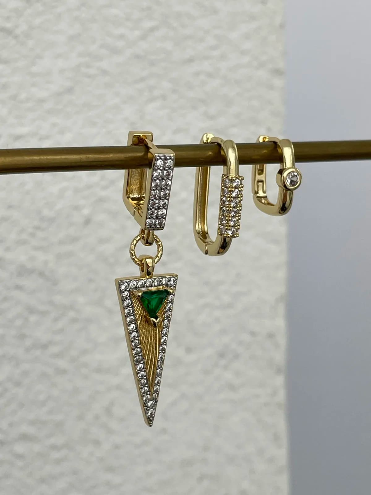 Özel Seri Zirkon Taşlı Geometrik Üçlü Halka Gold Küpe Seti