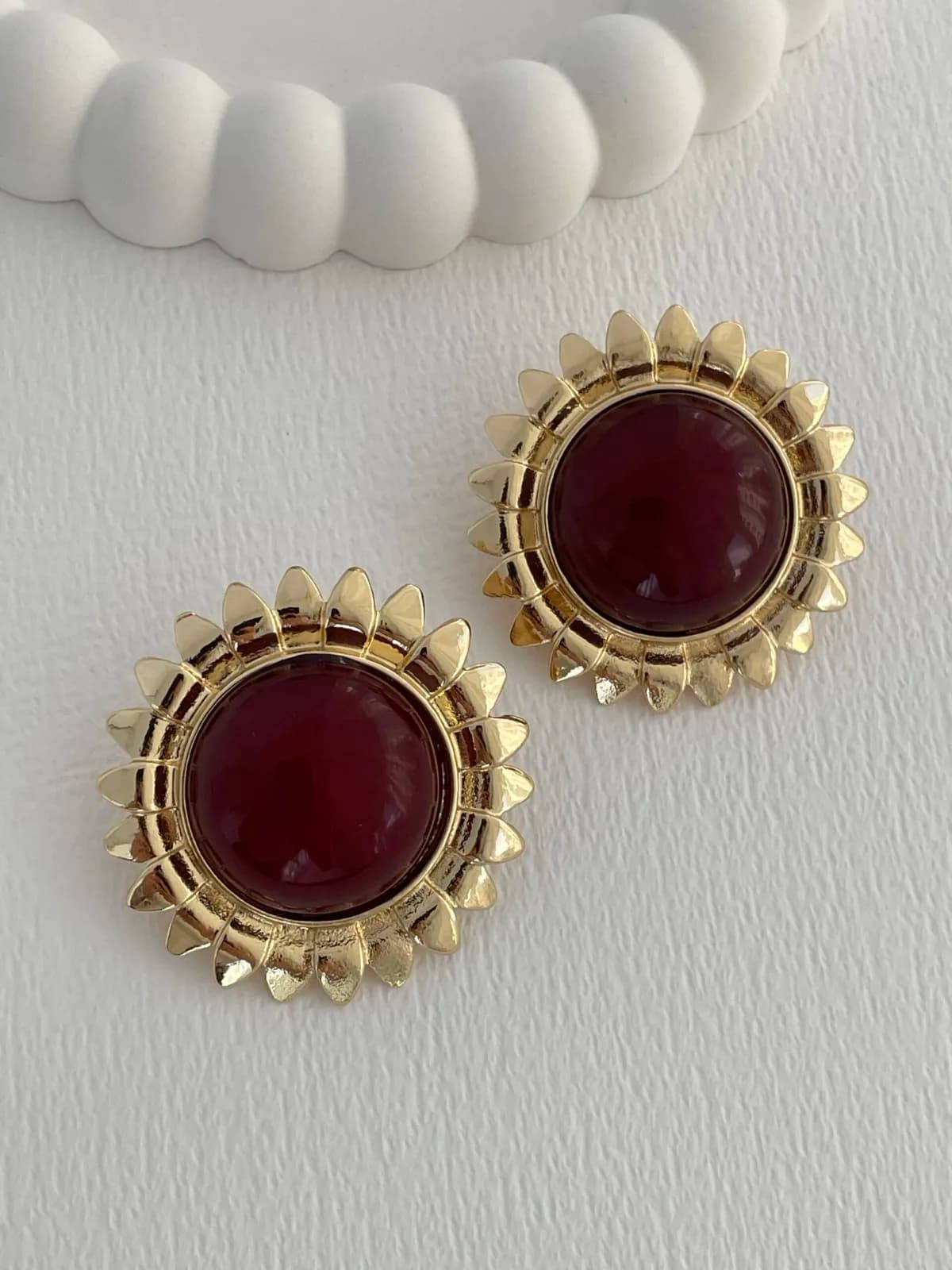 Özel Seri Bordo Kemik Ayçiçek Tasarım Gold Küpe