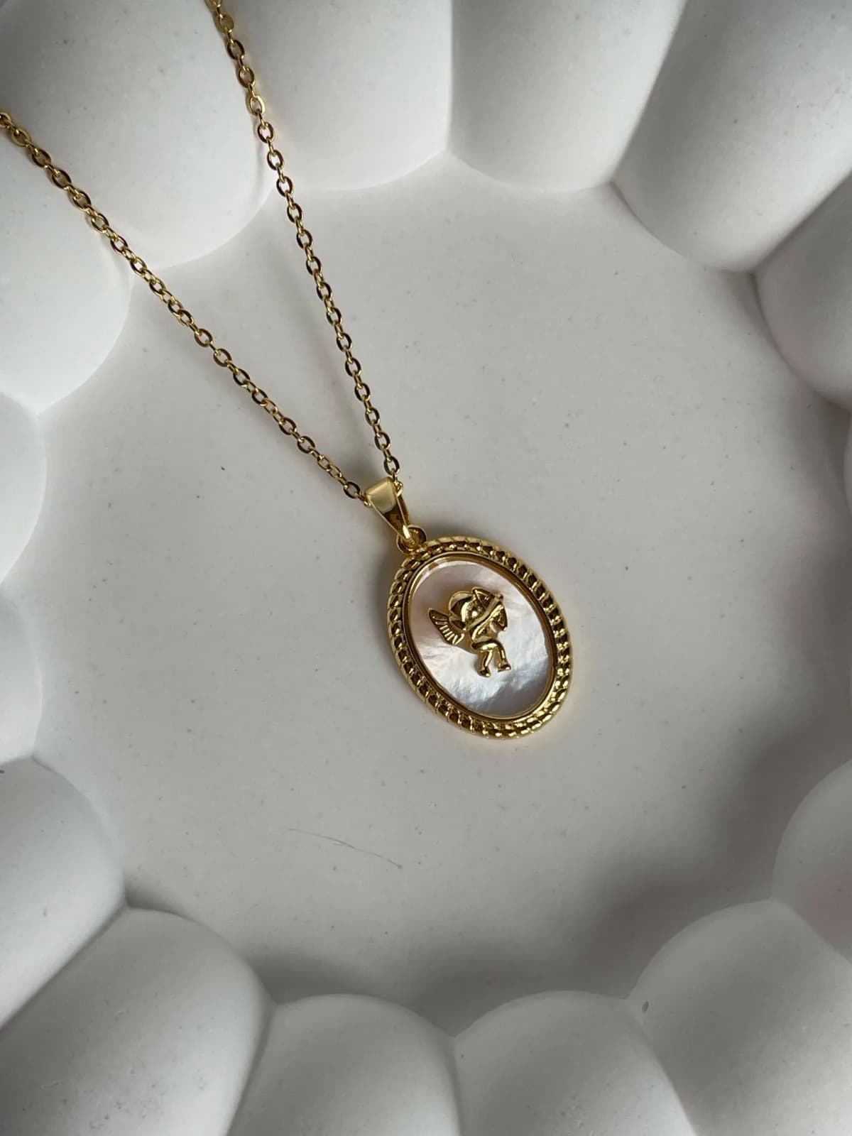 Çelik Melek Tasarım Oval Gold Kolye