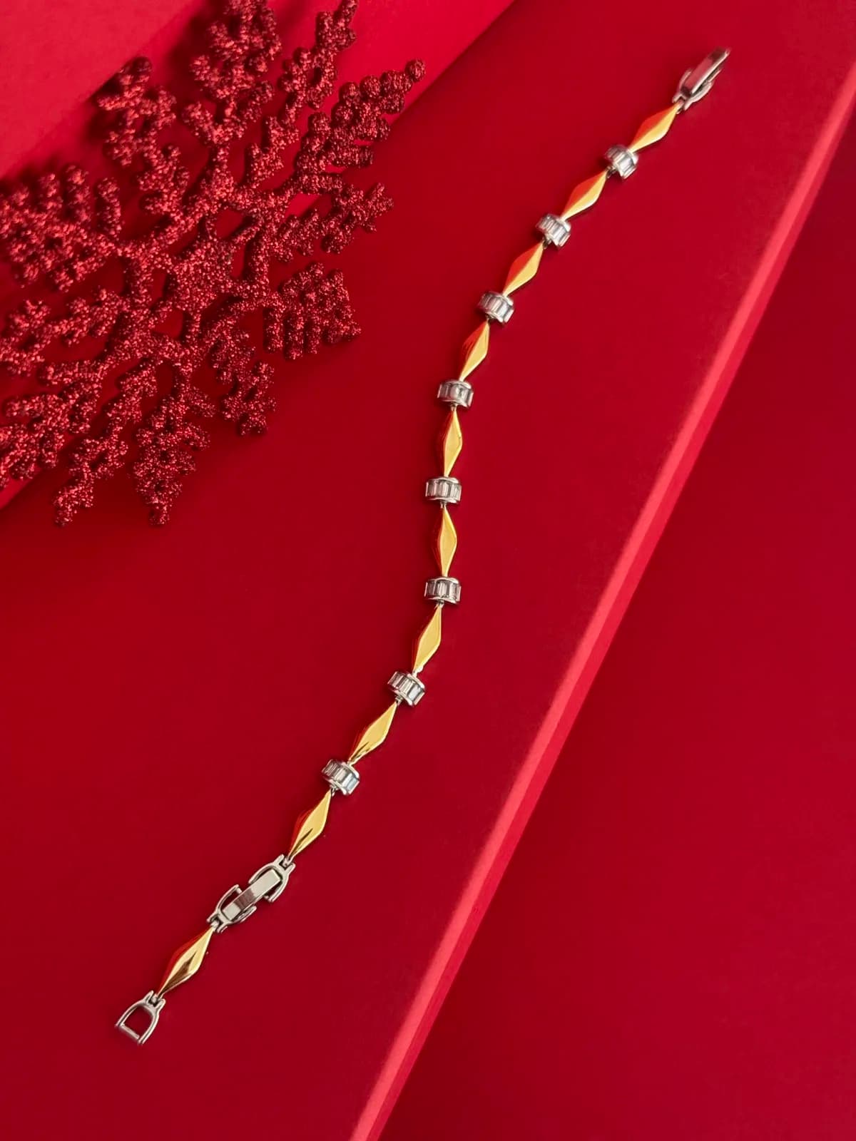 NS-Üçgen Tasarım Baget Taşlı Gold &amp; Gümüş Bileklik