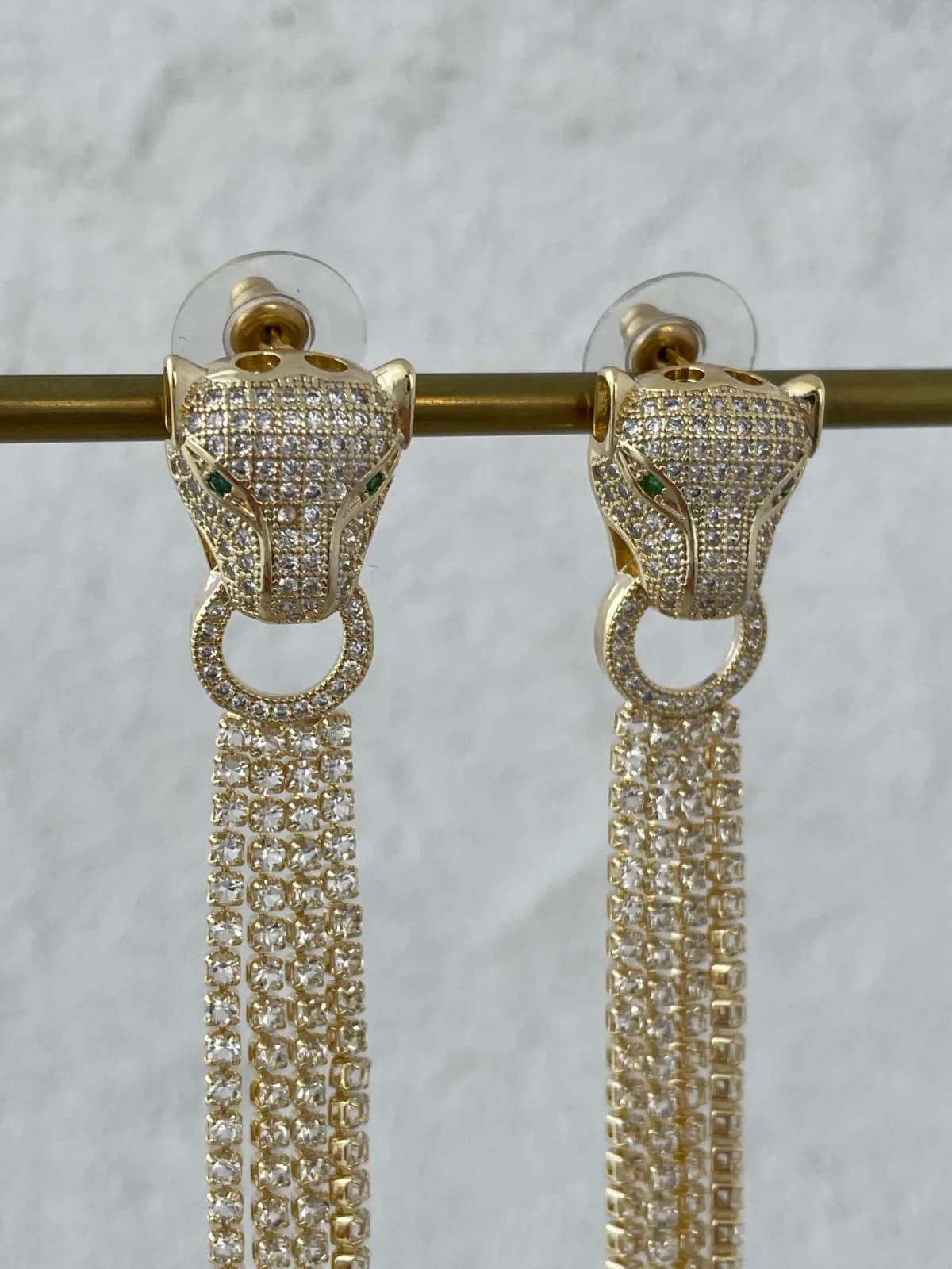 Özel Seri Zirkon Taşlı Kaplan Tasarım Gold Küpe