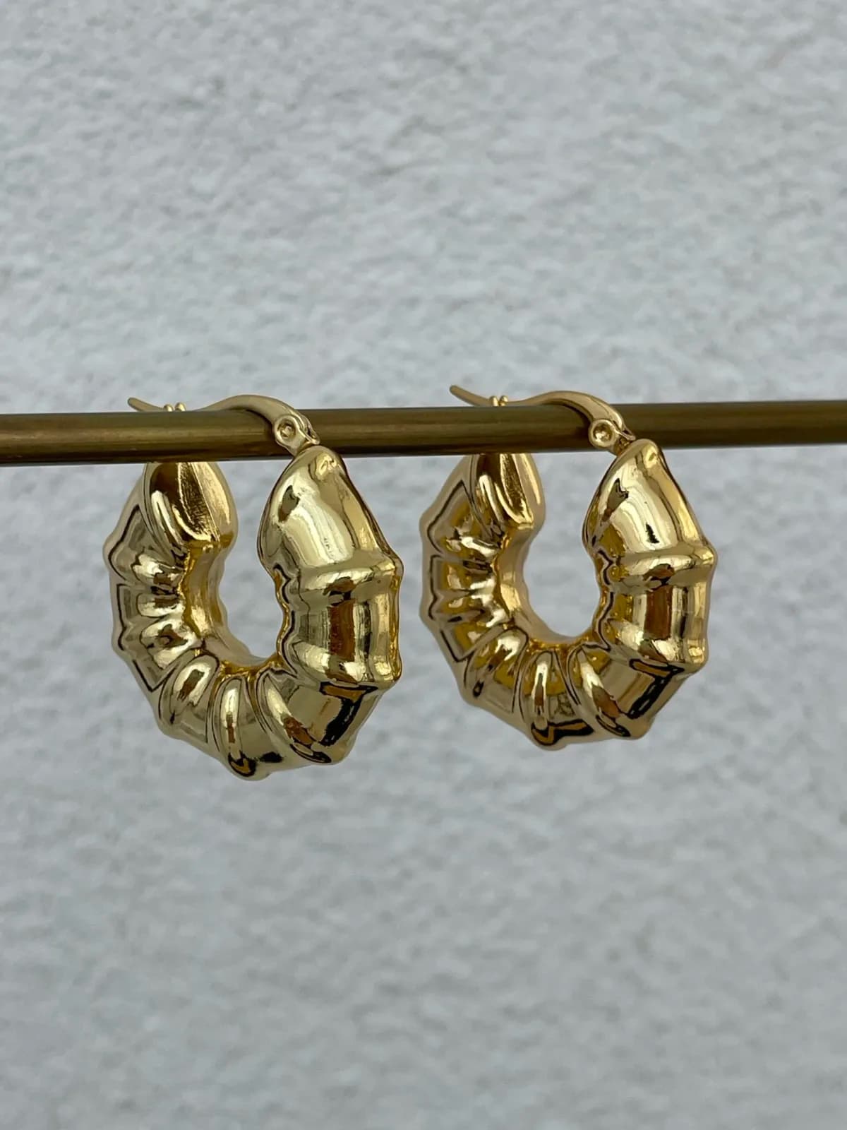 Çelik Kalın Simit Tasarım Gold Küpe