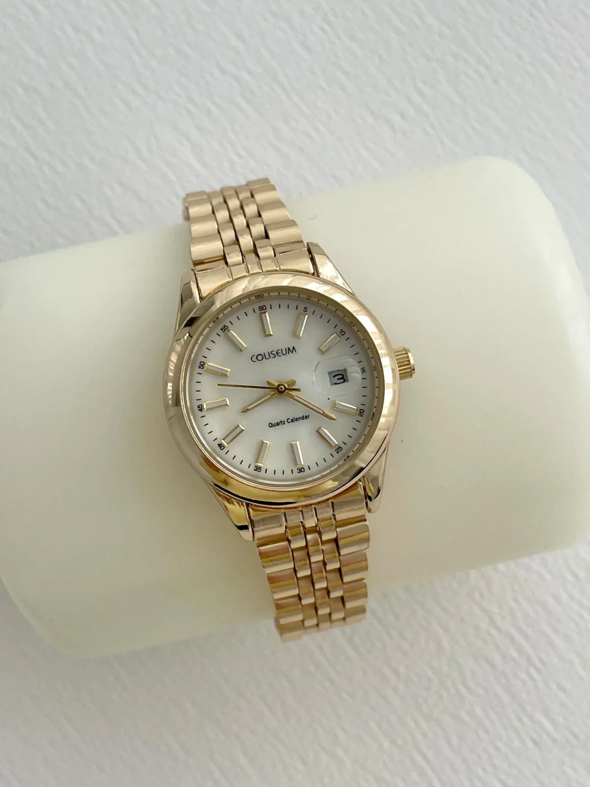 Yuvarlak Tasarım Kadranı Beyaz Gold Vintage Saat
