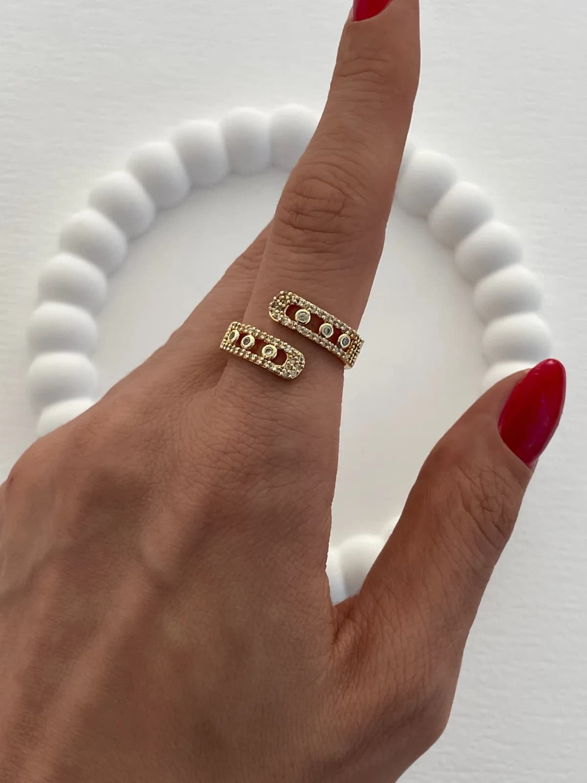 Özel Seri Marka Model Sarmal Zirkon Taşlı Gold Ayarlanabilir Yüzük