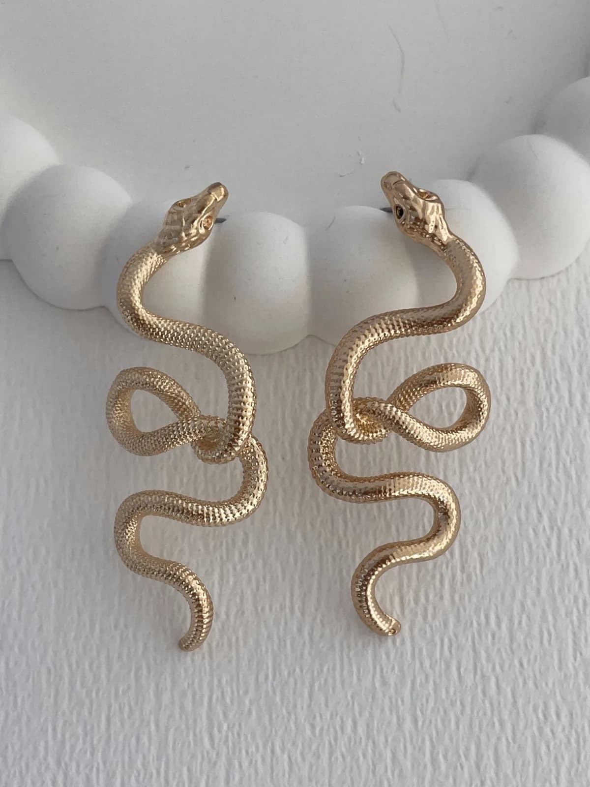 Özel Seri Yılan Tasarım Gold Maksi Boy Küpe