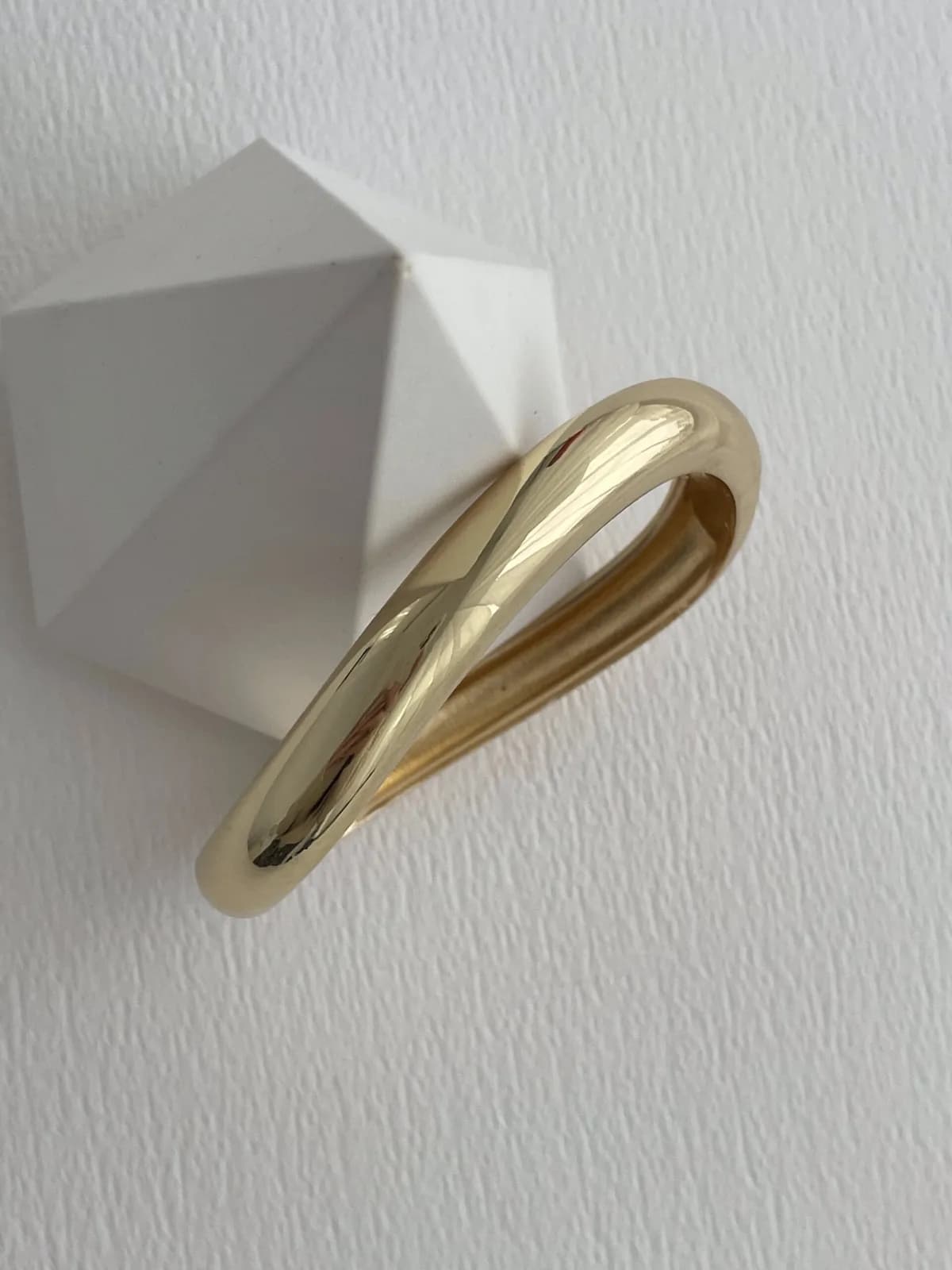 Özel Seri Kıvrım Tasarım Gold Kelepçe Bileklik