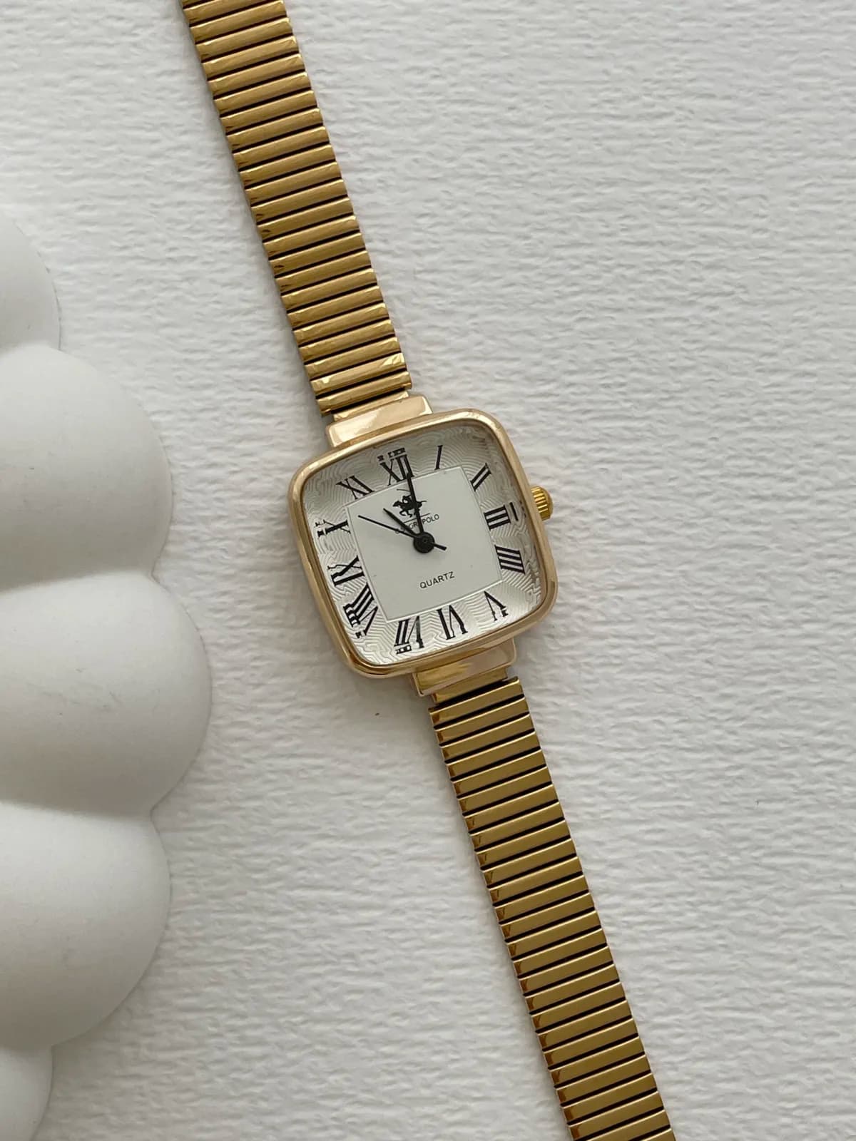 Kare Tasarım Kadranı Beyaz Polo Gold Vintage Saat