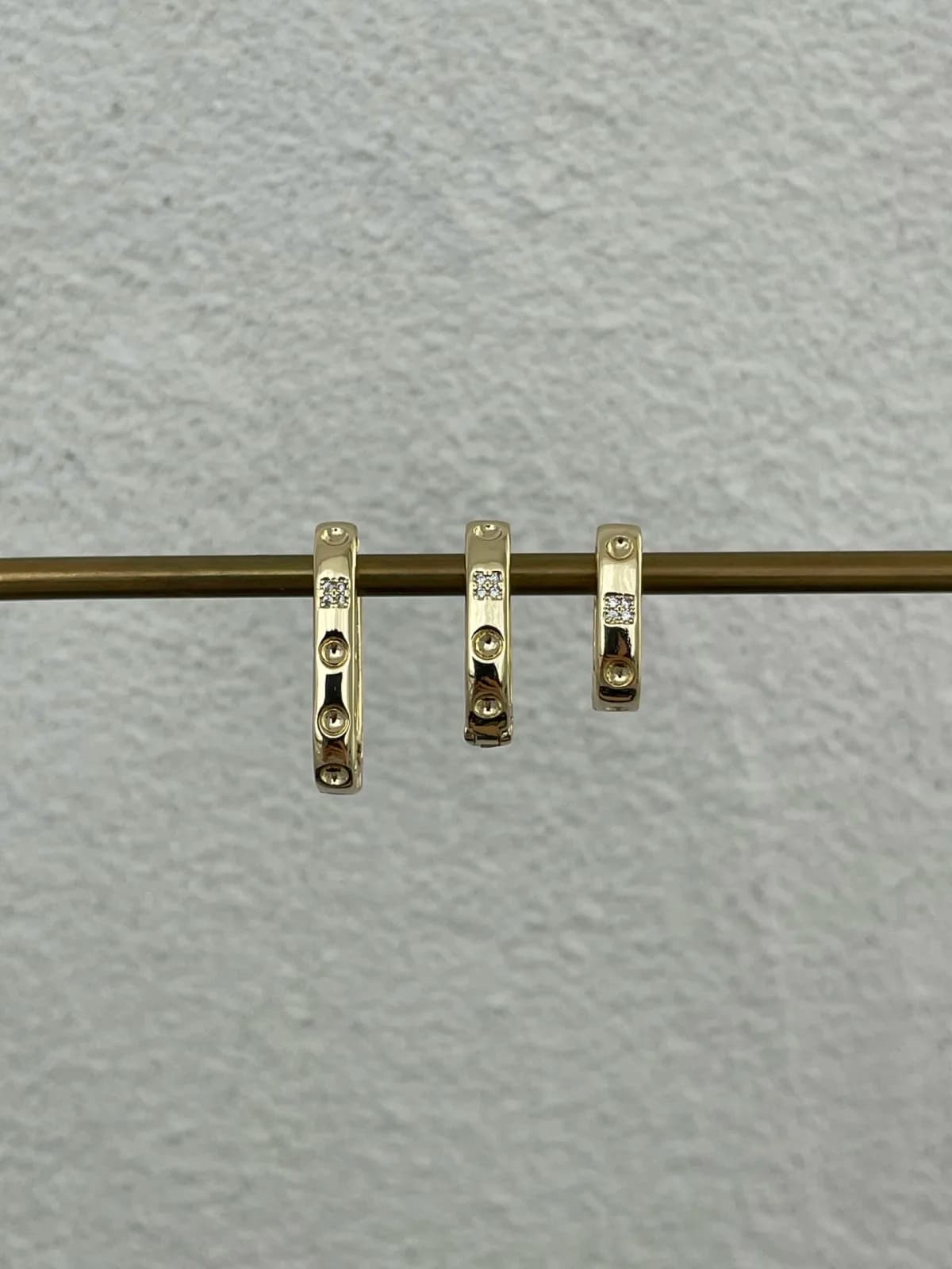 Özel Seri Zirkon Taşlı Büyük Dikdörtgen Gold Küpe