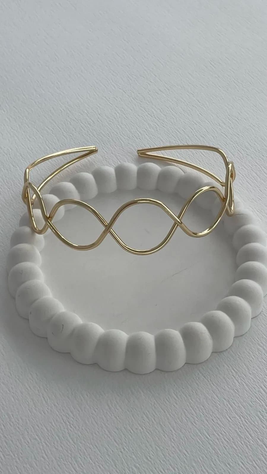 Özel Seri Oval Kıvrım Tasarım Gold Choker Kolye
