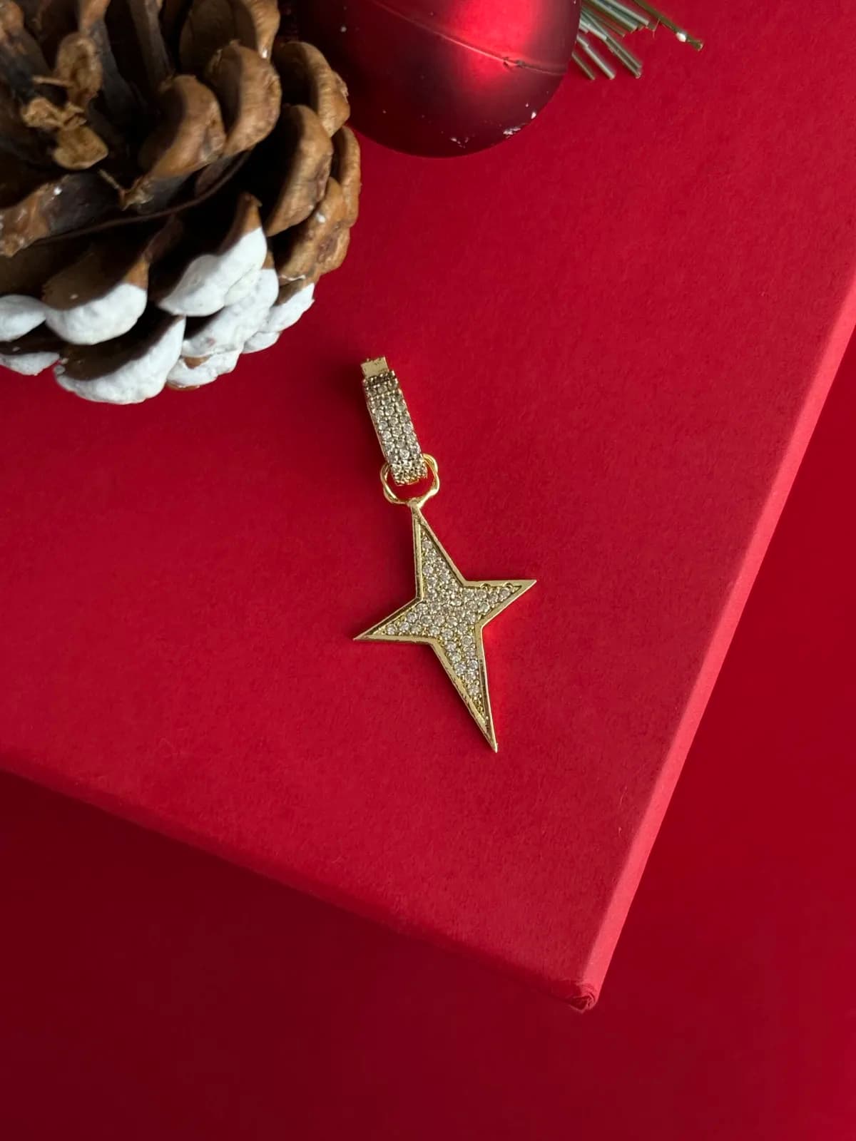 NS-Full Zirkon Taş Yıldız Model Gold Charm Uç