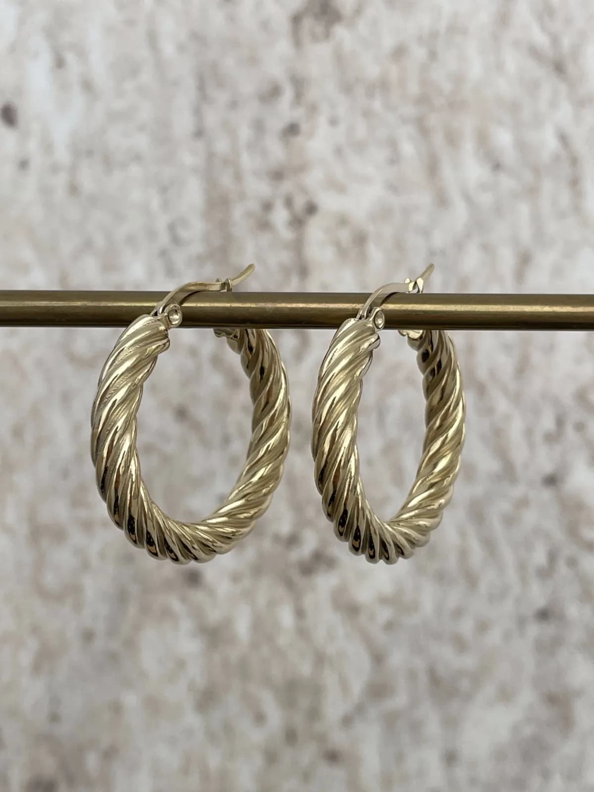 Çelik Burgu Tasarım Gold Halka Küpe