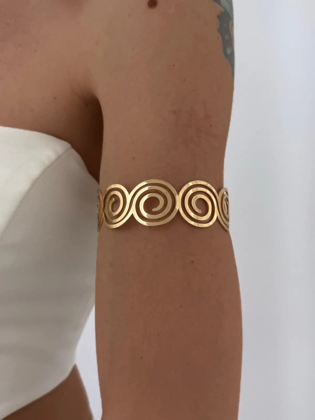 Özel Seri Spiral Tasarım Gold Ayarlanabilir Pazu Bileklik