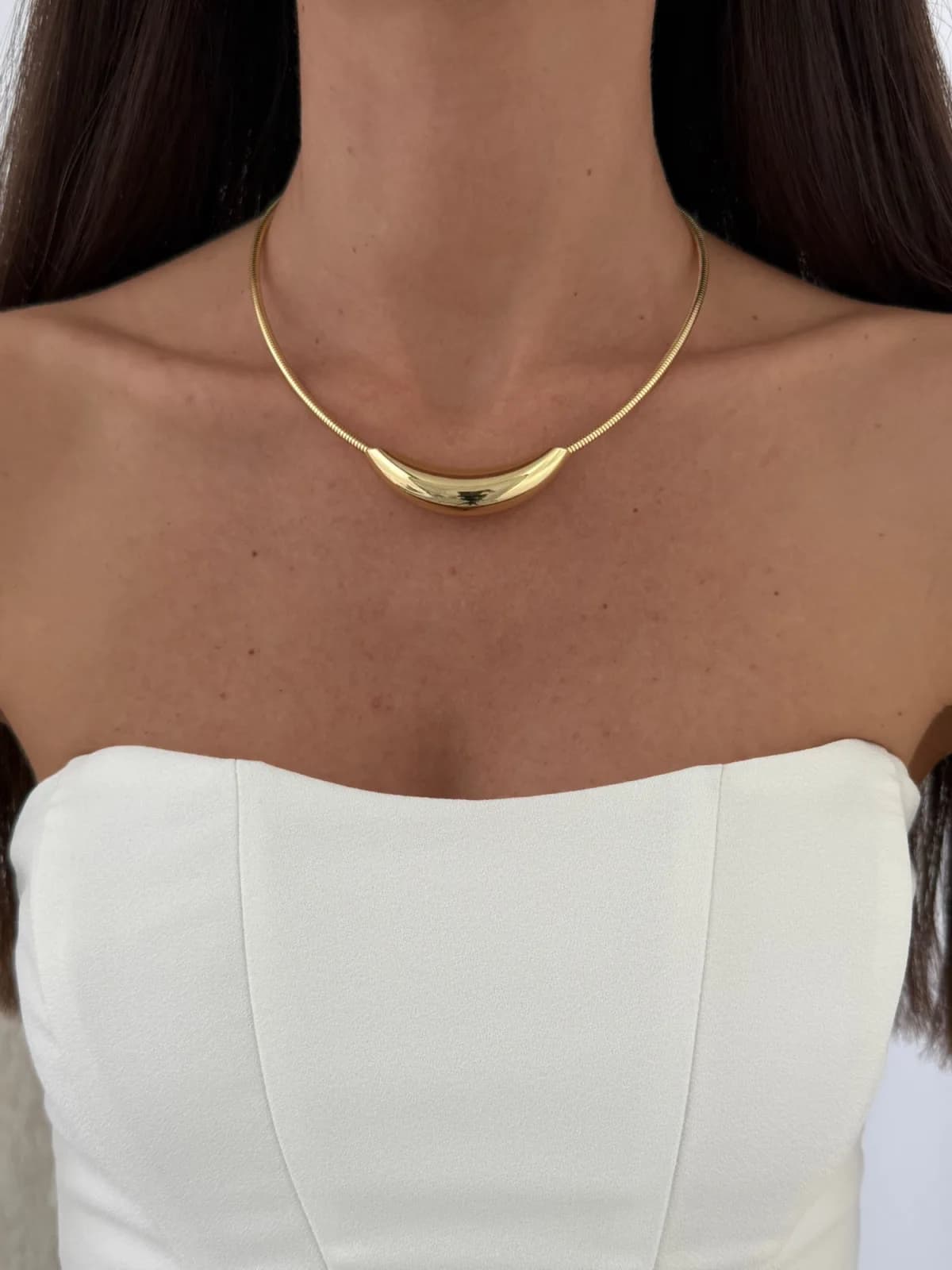 Özel Seri Oval Plaka Detay Gold Choker Kolye
