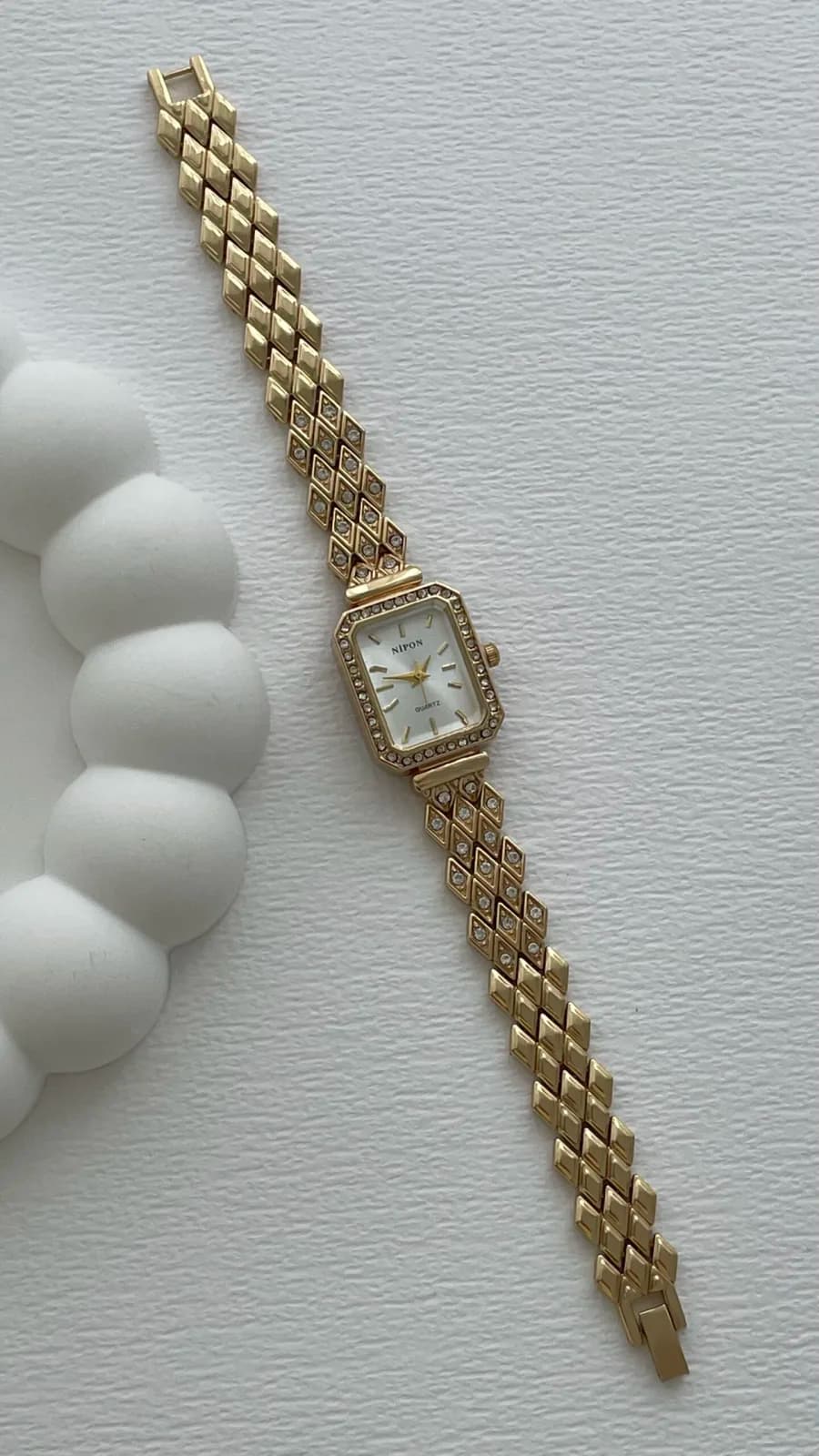 Dikdörtgen Tasarım Zirkon Taşlı Kadranı Beyaz Gold Vintage Saat