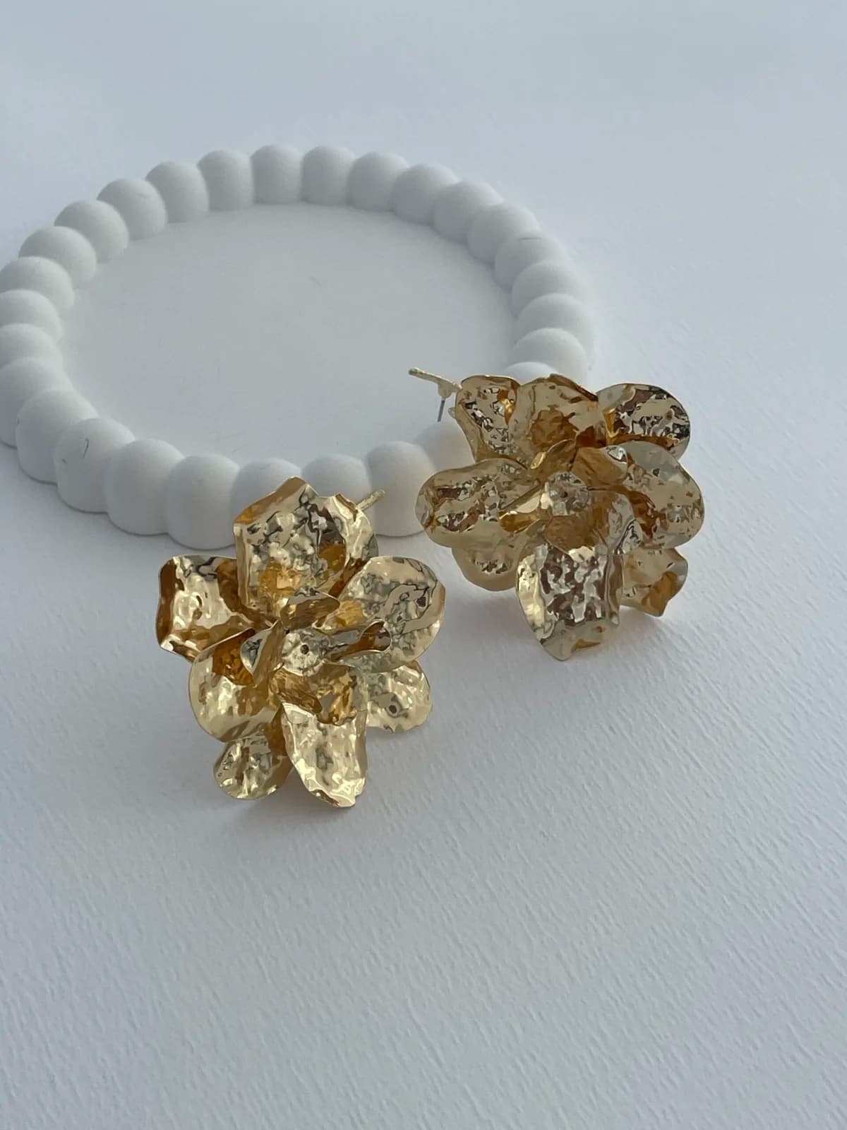 Özel Seri ZR Model Çiçek Tasarım Maksi Boy Gold Küpe