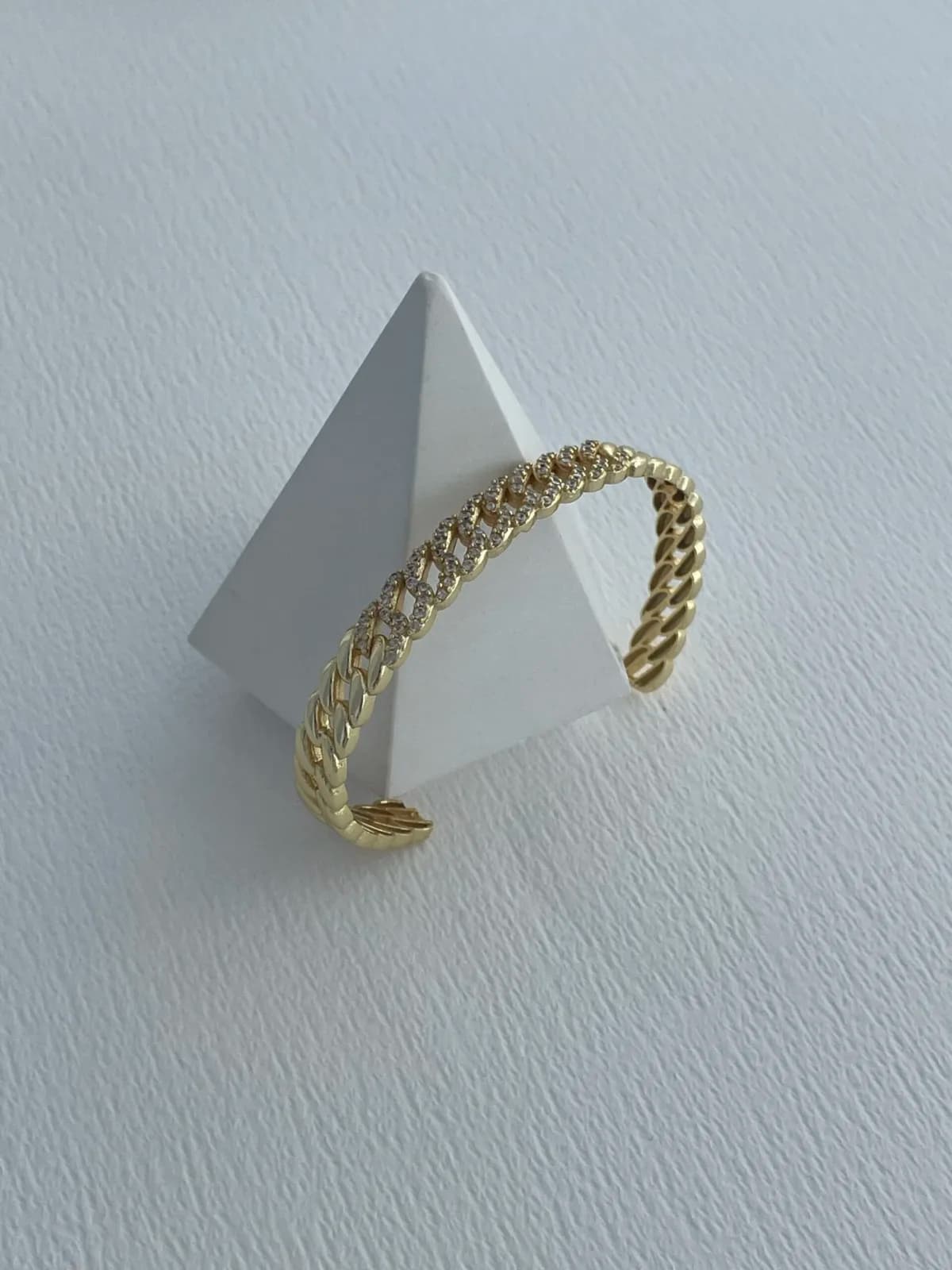 Özel Seri Zirkon Taşlı Gurmet Tasarım Sıkıştırılabilir Gold Bileklik