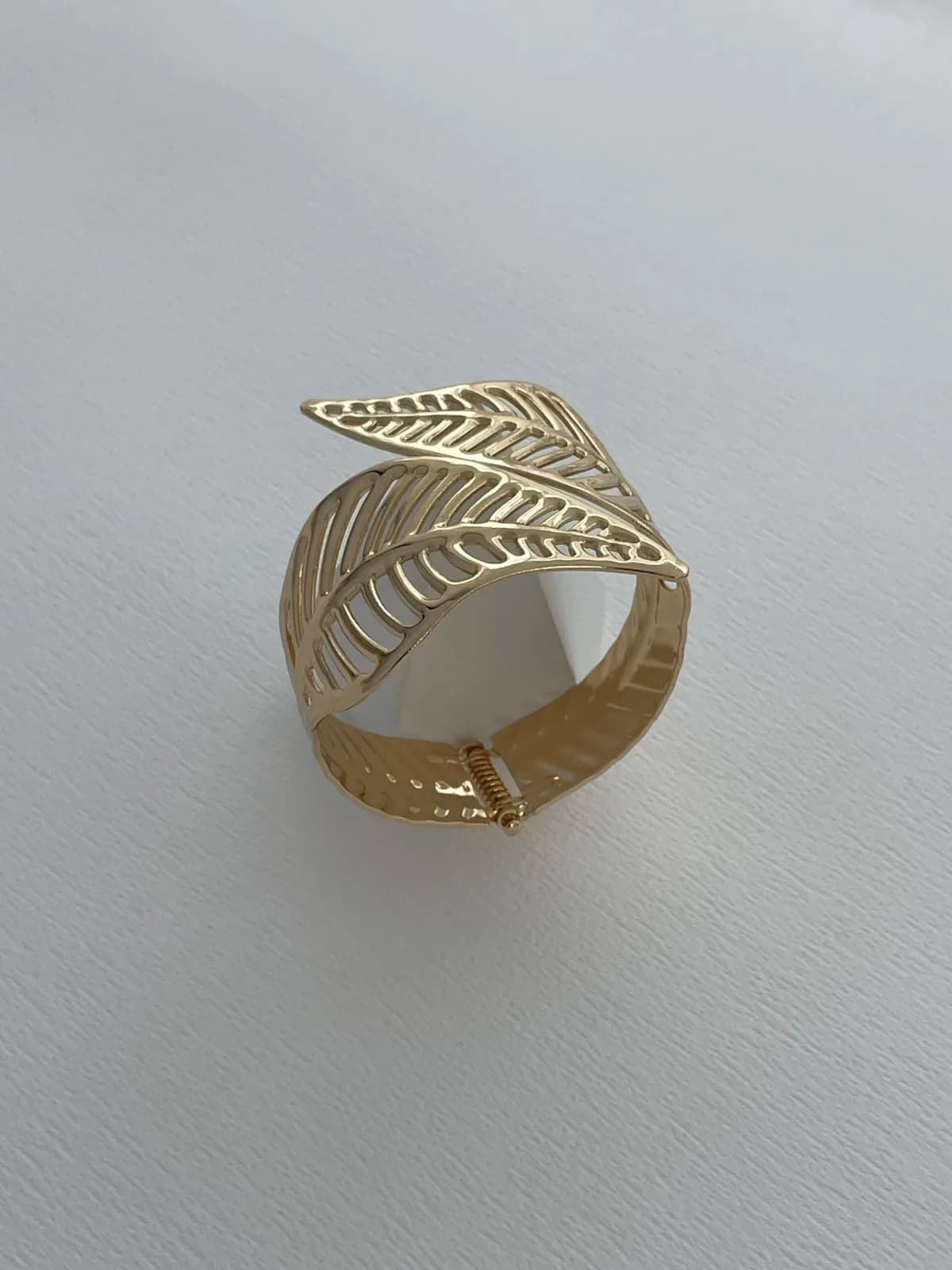 Özel Seri Yaprak Tasarım Gold Kelepçe Bileklik