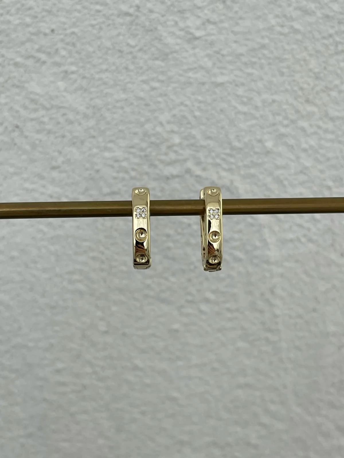 Özel Seri Zirkon Taşlı Büyük Dikdörtgen Gold Küpe
