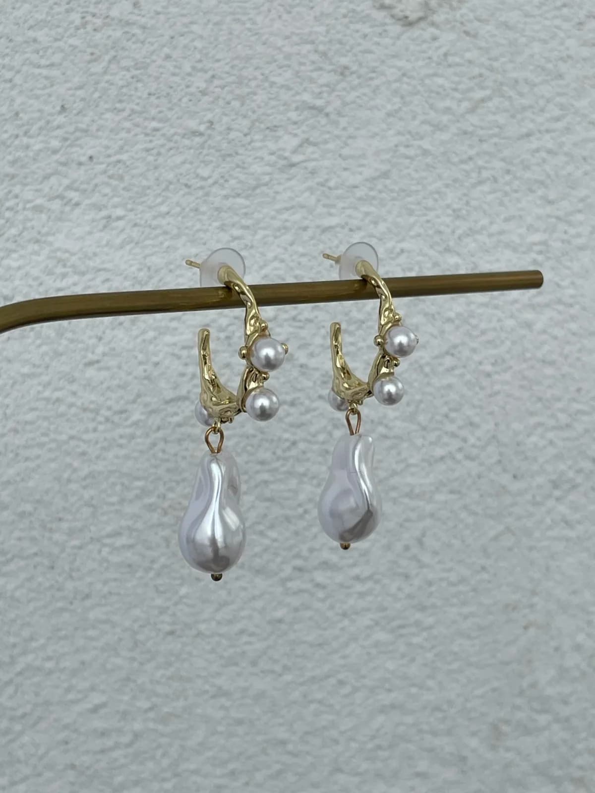 Özel Seri Barok İnci Detay Gold Halka Küpe