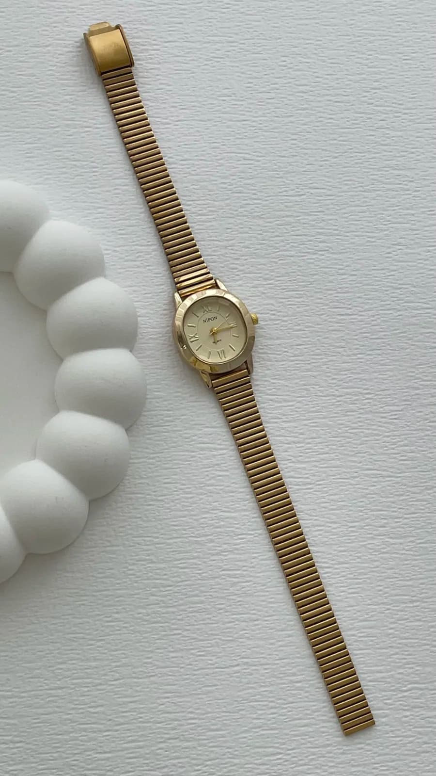 Yuvarlak Tasarım Kadranı Sarı Gold Vintage Saat