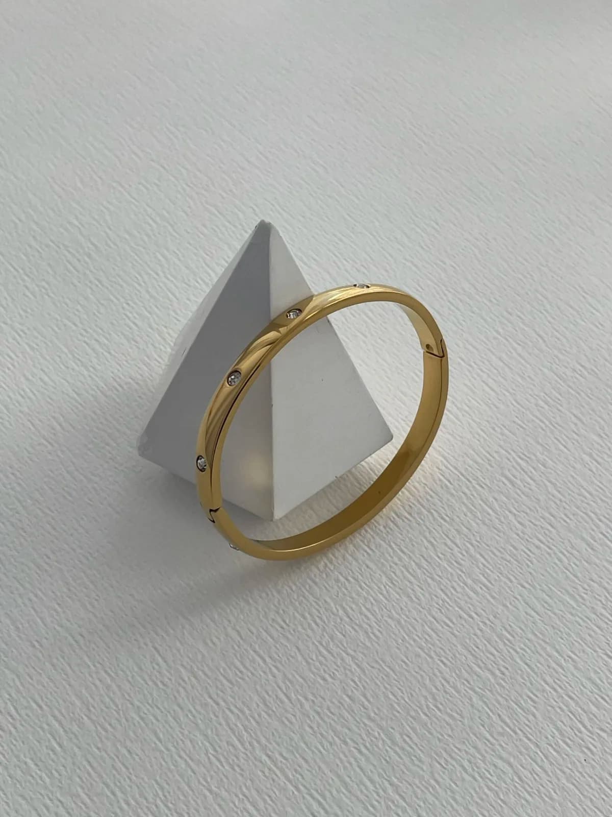 Çelik Zirkon Taşlı Gold Kelepçe Bileklik