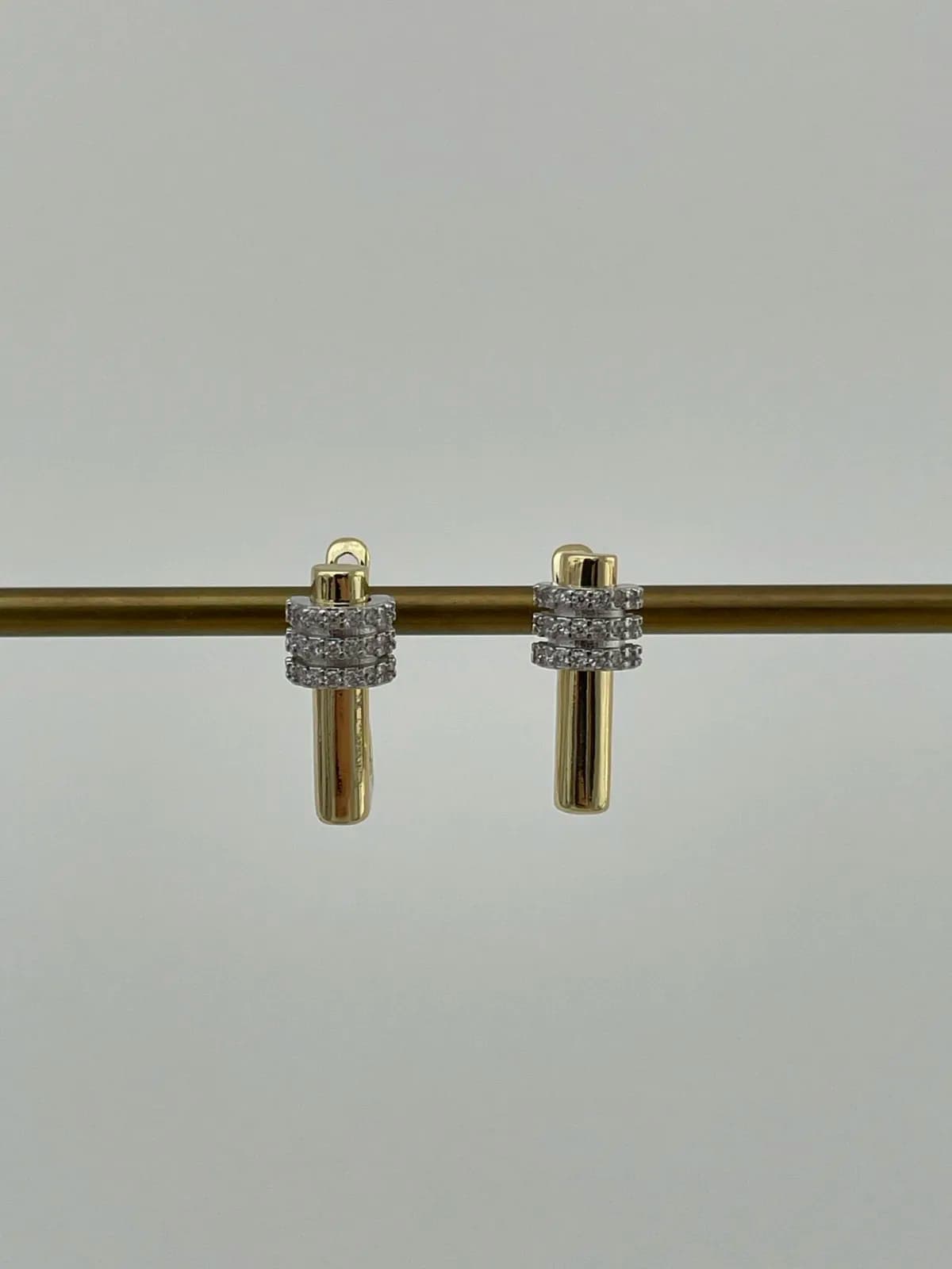 Özel Seri Zirkon Taşlı Gold Kare Halka Küpe