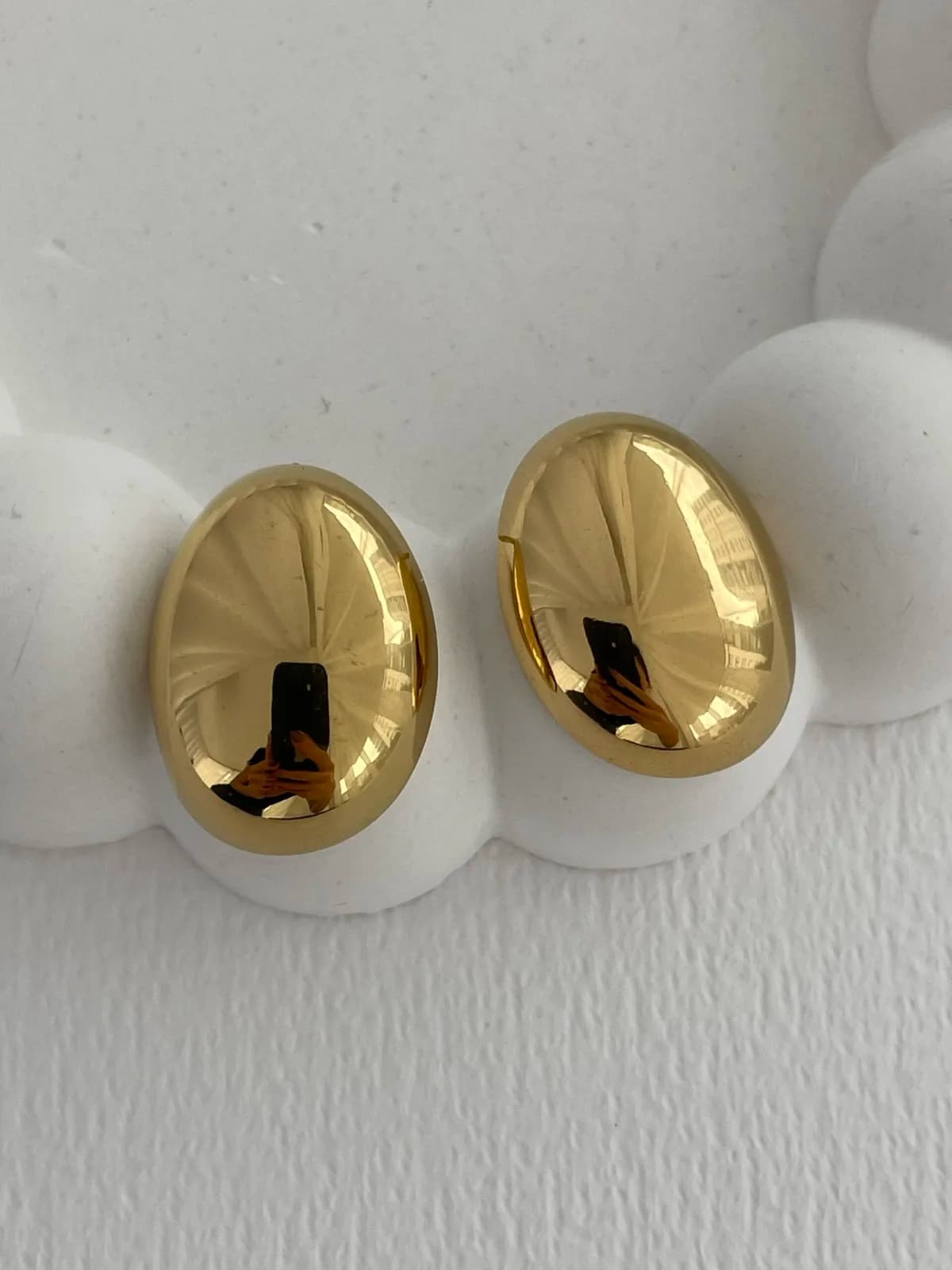 Çelik Oval Tasarım Vintage Gold Küpe