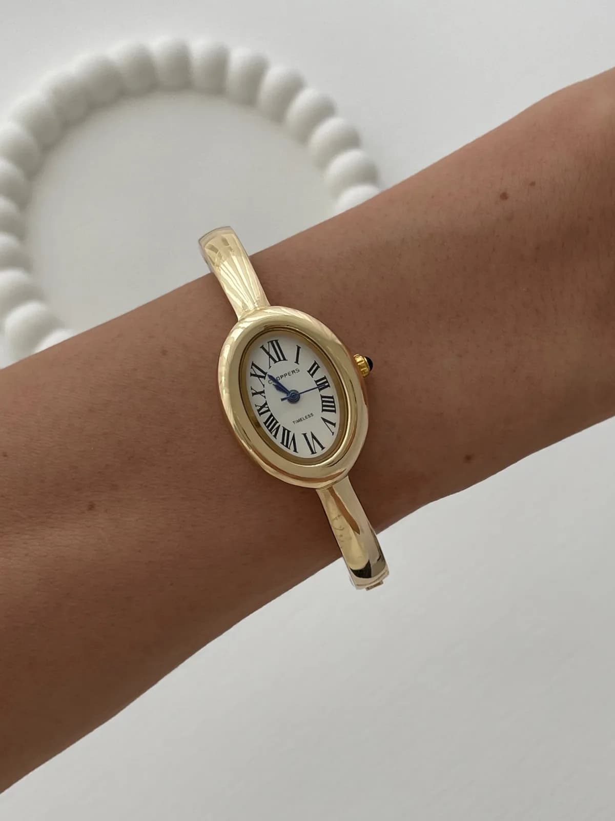 Marka Model Kelepçe Tasarım Kadranı Beyaz Gold Vintage Saat