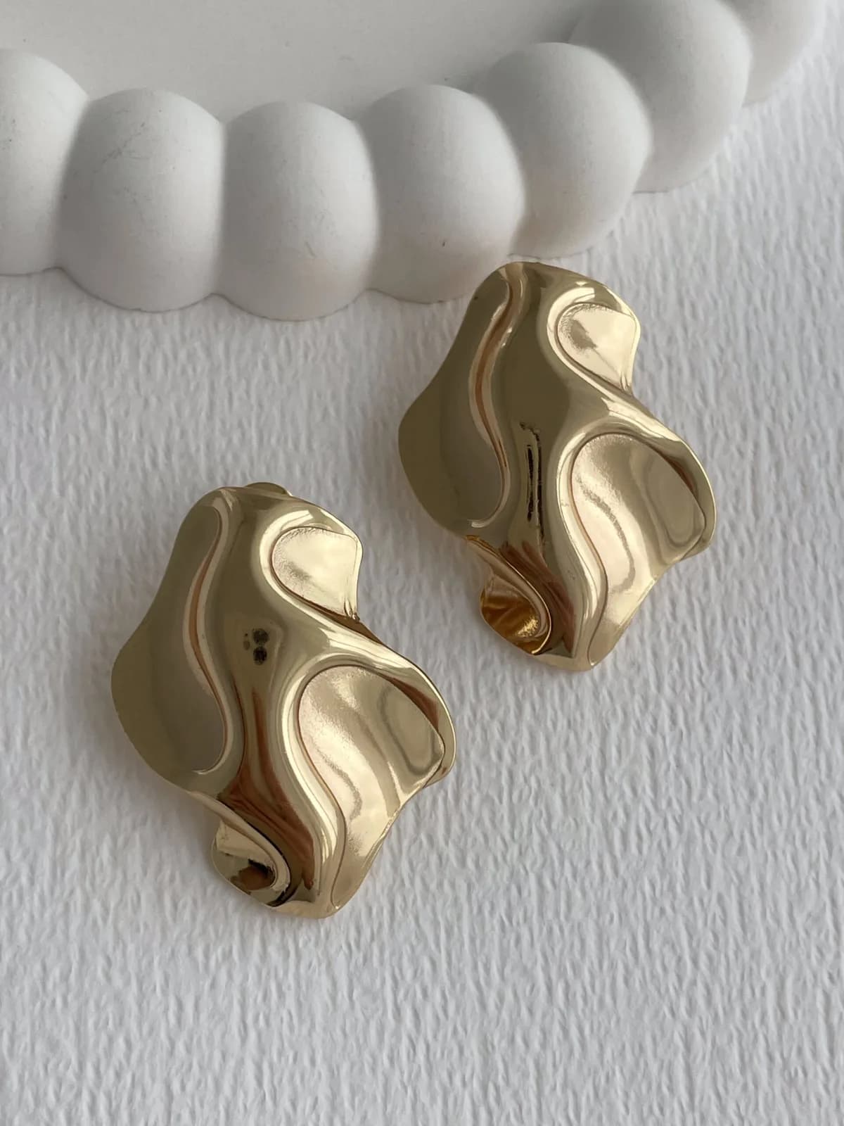 Çelik Geometrik Soyut Tasarım Gold Küpe