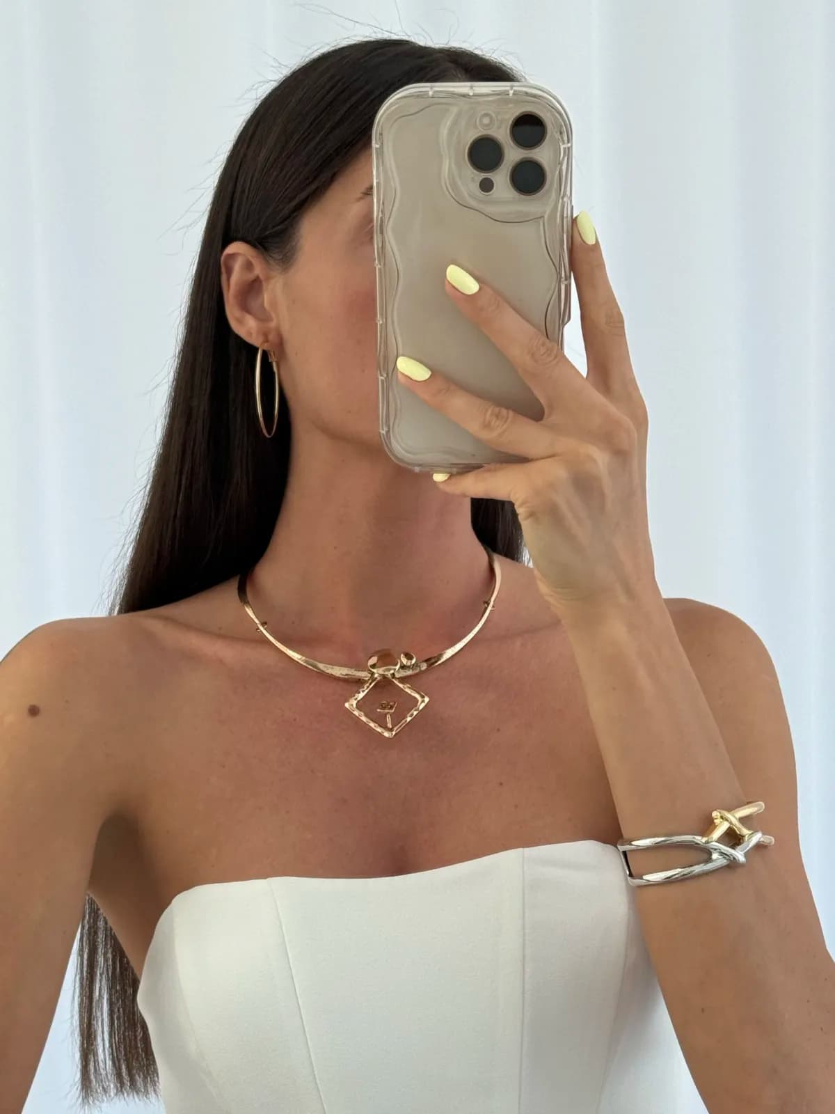 Özel Seri Eskitme Kare Tasarım Gold Marka Choker Kolye