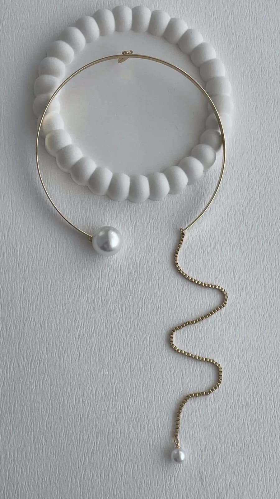 Özel Seri Sallantılı İnci Uç Detay Gold Choker Kolye