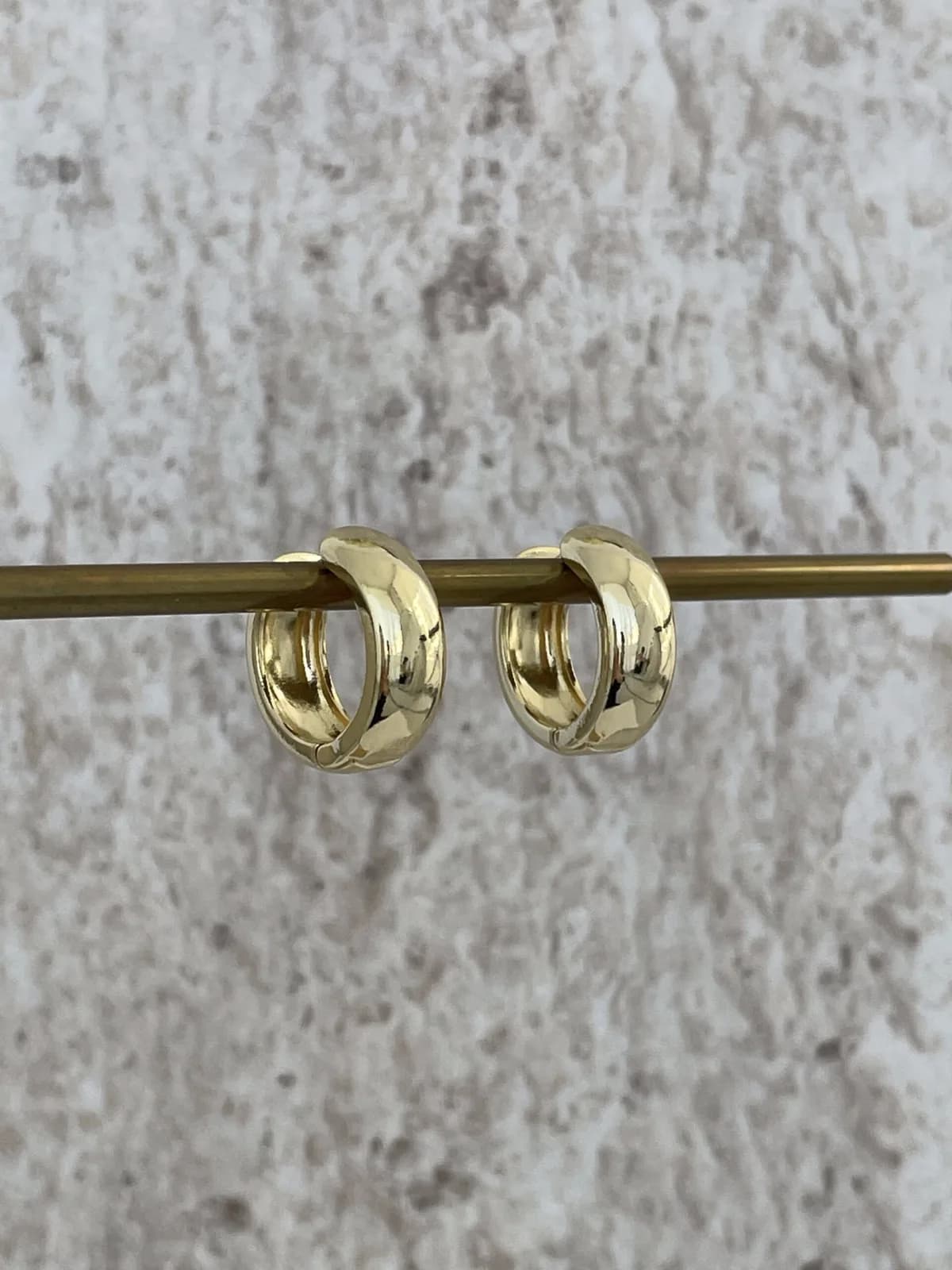Özel Seri Kenarları Kesik Gold Küçük Halka Küpe