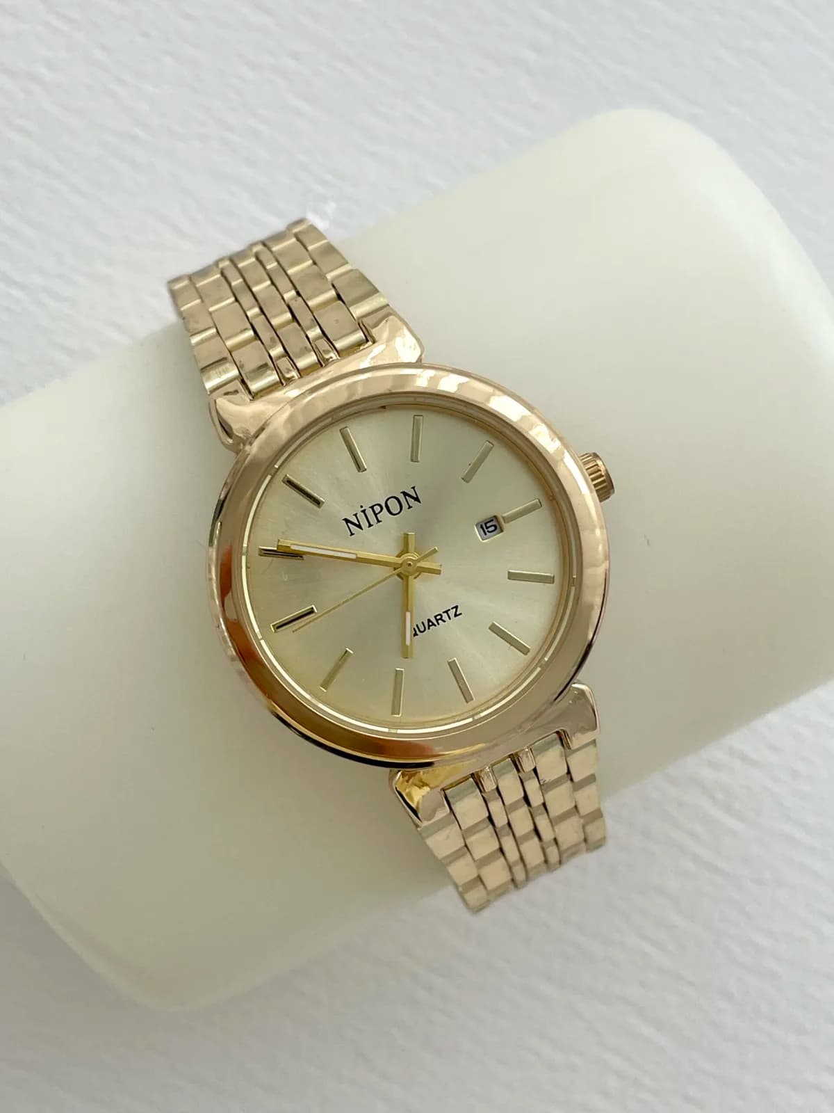 Yuvarlak Tasarım Kadranı Sarı Gold Vintage Saat