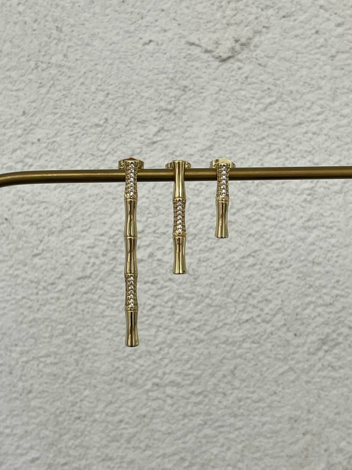Özel Seri Zirkon Taşlı Kemik Tasarım Üçlü Gold Küpe Seti