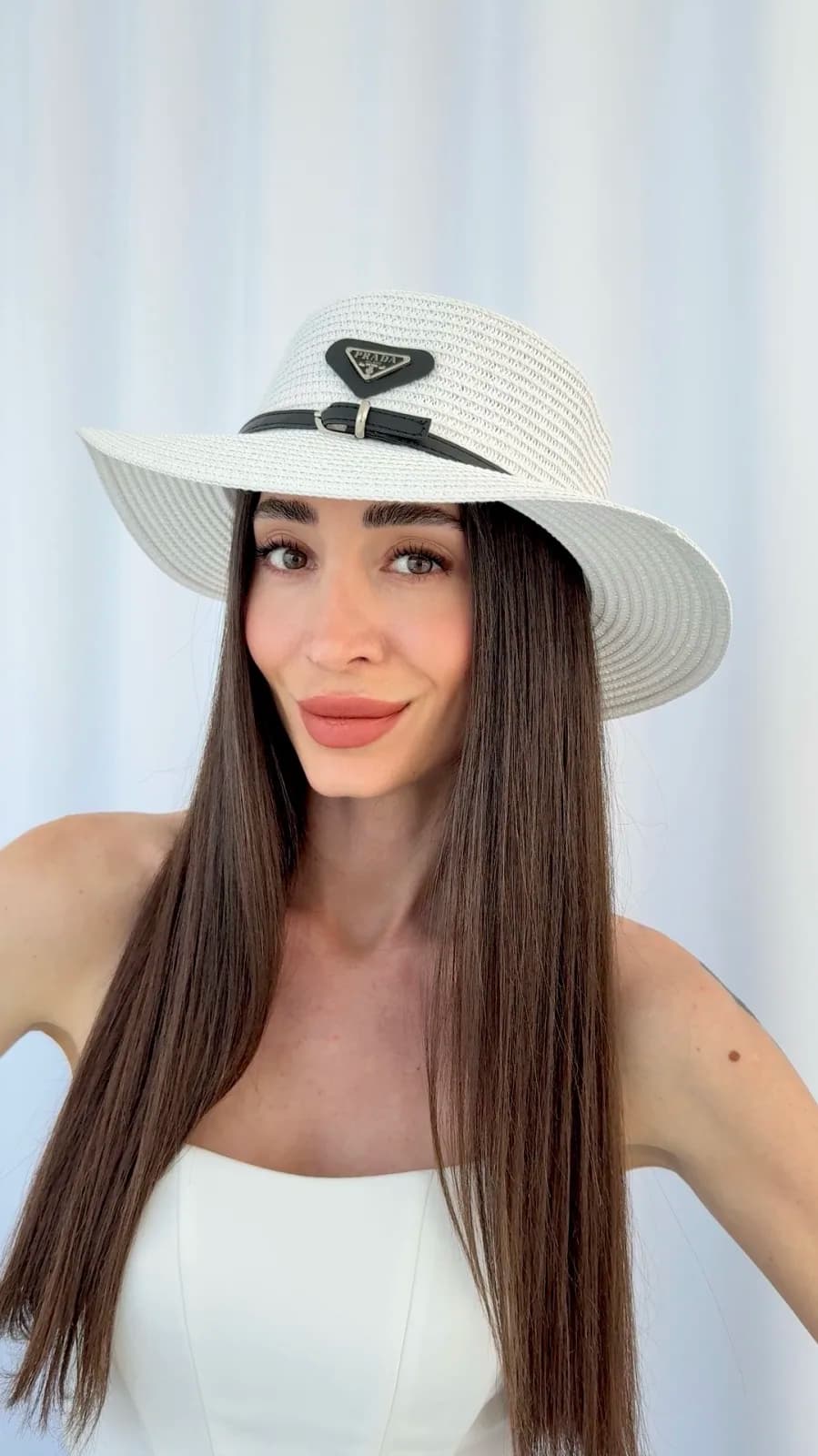 PR Marka Model Siyah Kemer Detay Beyaz Hasır Şapka