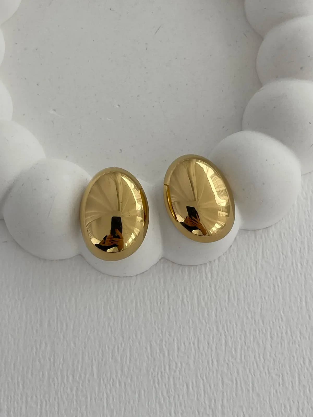 Çelik Oval Tasarım Vintage Gold Küpe