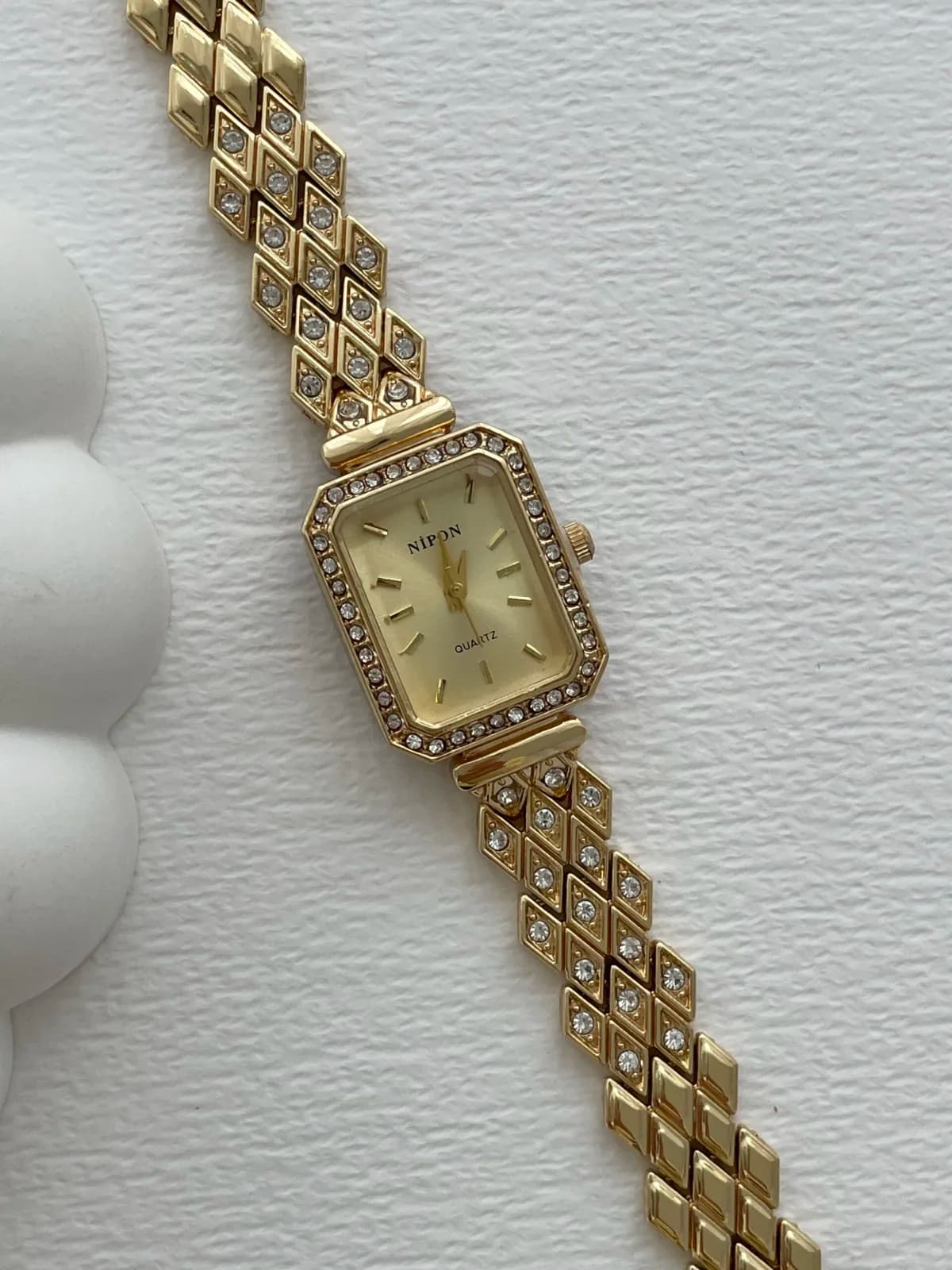 Dikdörtgen Tasarım Zirkon Taşlı Kadranı Sarı Gold Vintage Saat