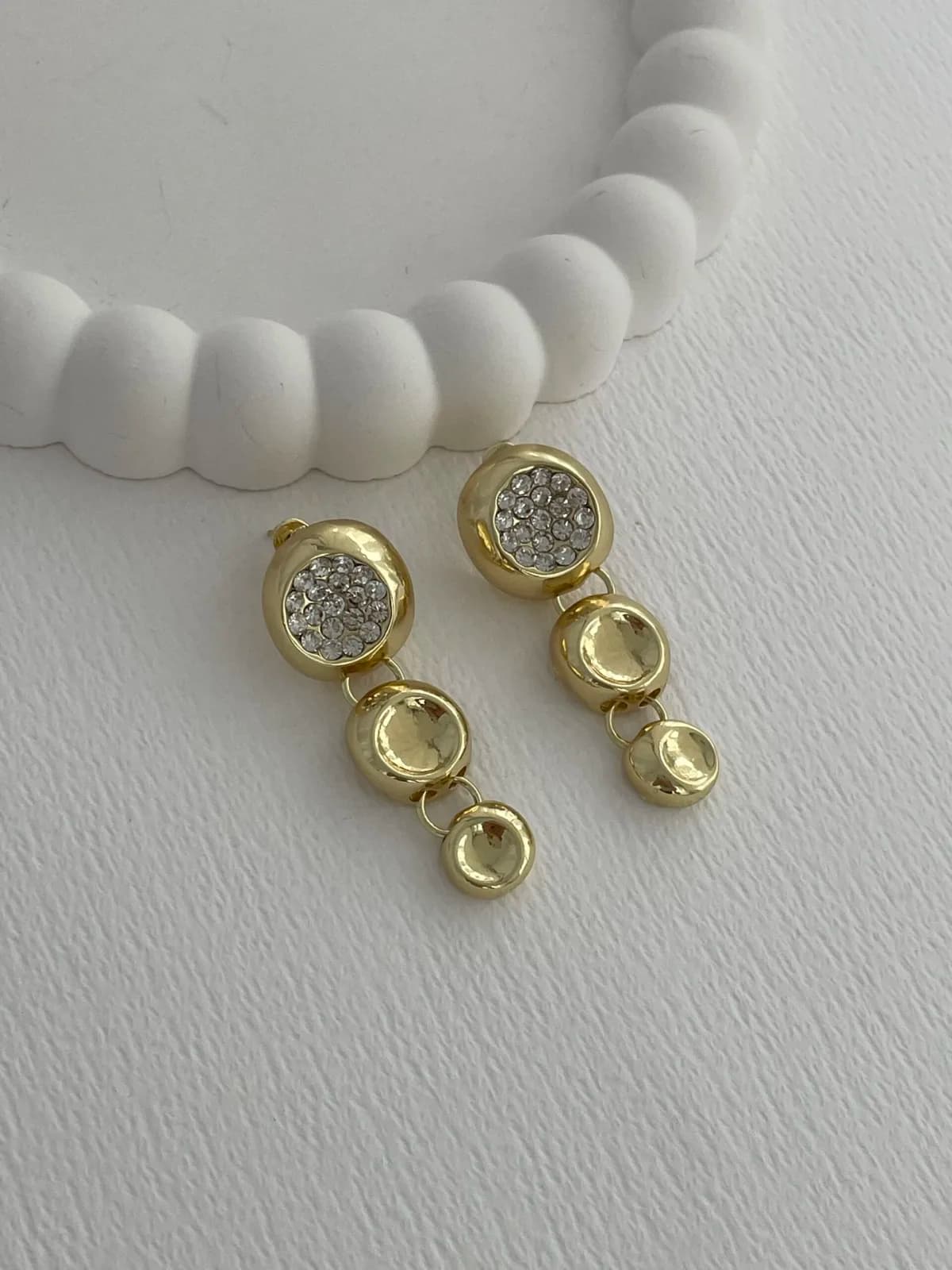 Özel Seri Zirkon Taşlı Üçlü Yuvarlak Tasarım Gold Küpe