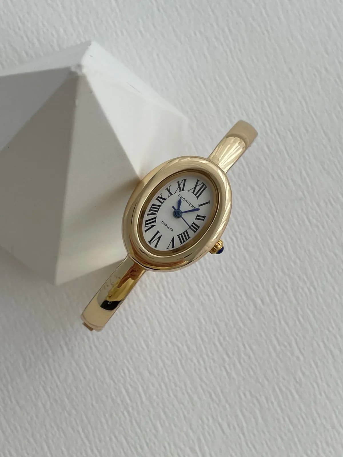 Marka Model Kelepçe Tasarım Kadranı Beyaz Gold Vintage Saat