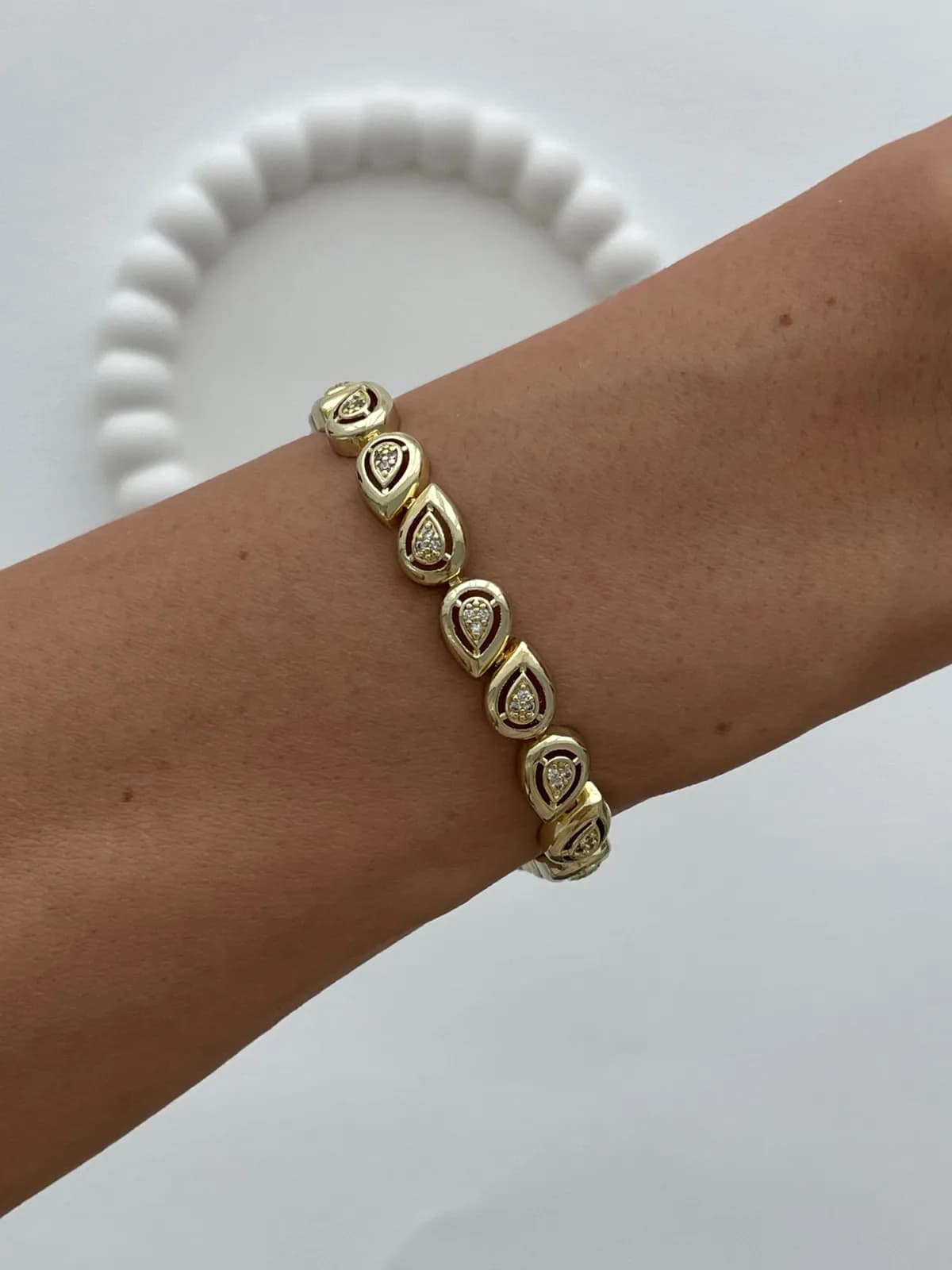 Özel Seri Zirkon Taşlı Damla Model Gold Bileklik