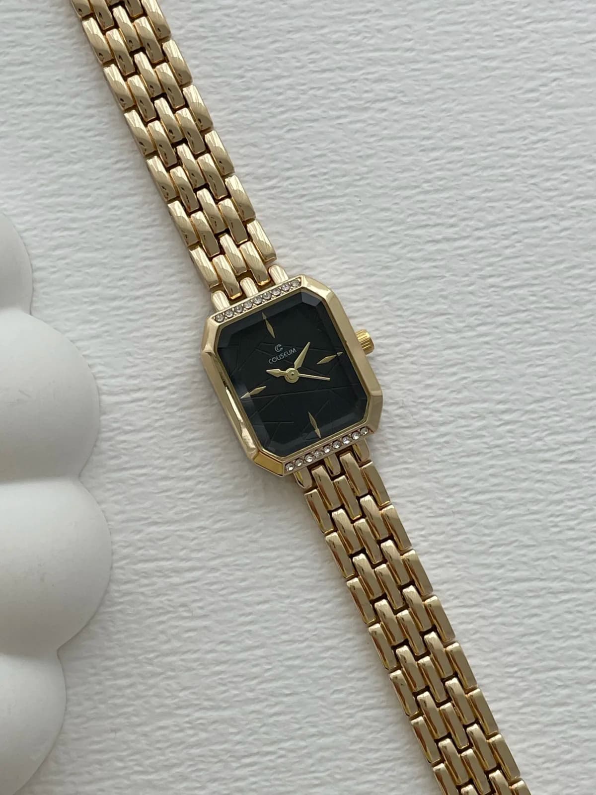 Kare Tasarım Zirkon Taşlı Kadranı Siyah Gold Vintage Saat