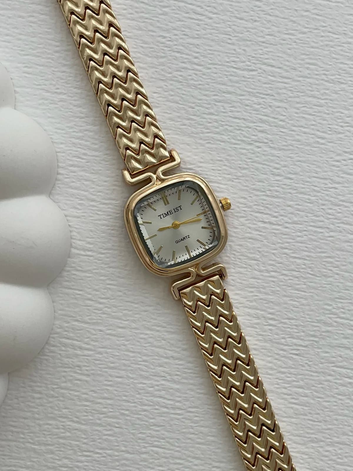Kare Tasarım Kadranı Beyaz Gold Vintage Saat