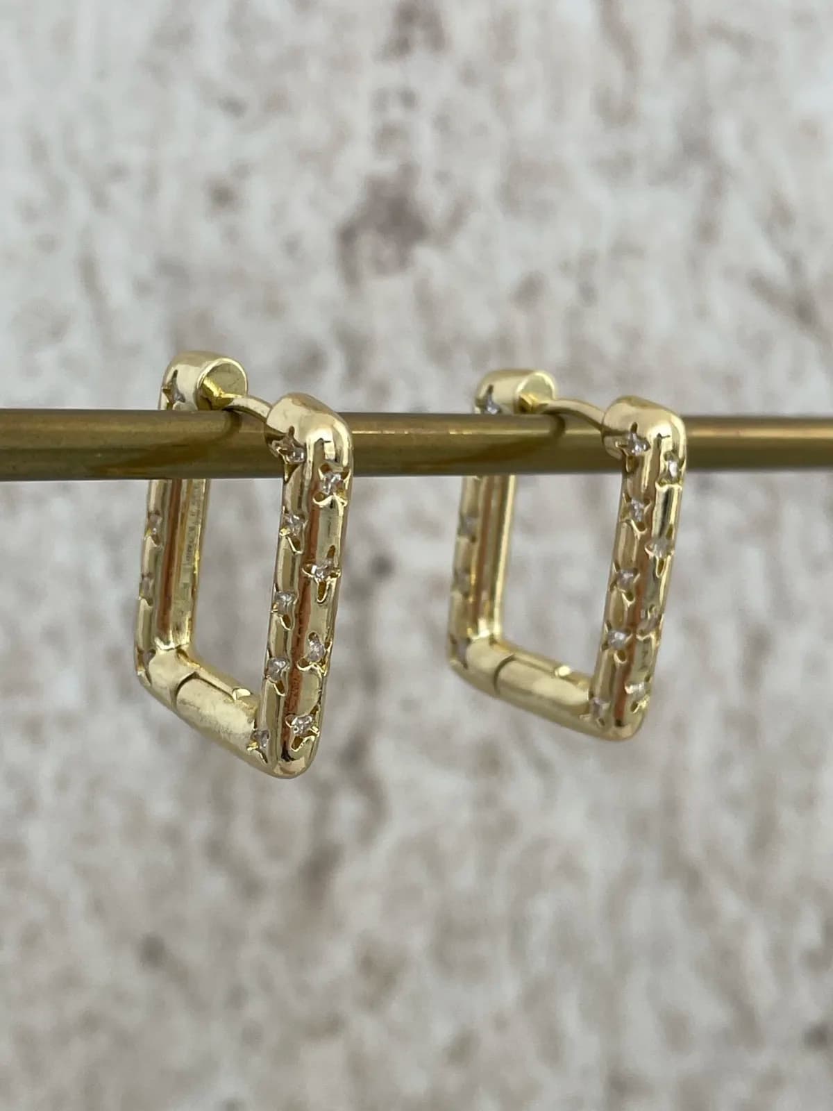 Özel Seri Yıldız Zirkon Taşlı Kare Gold Küpe