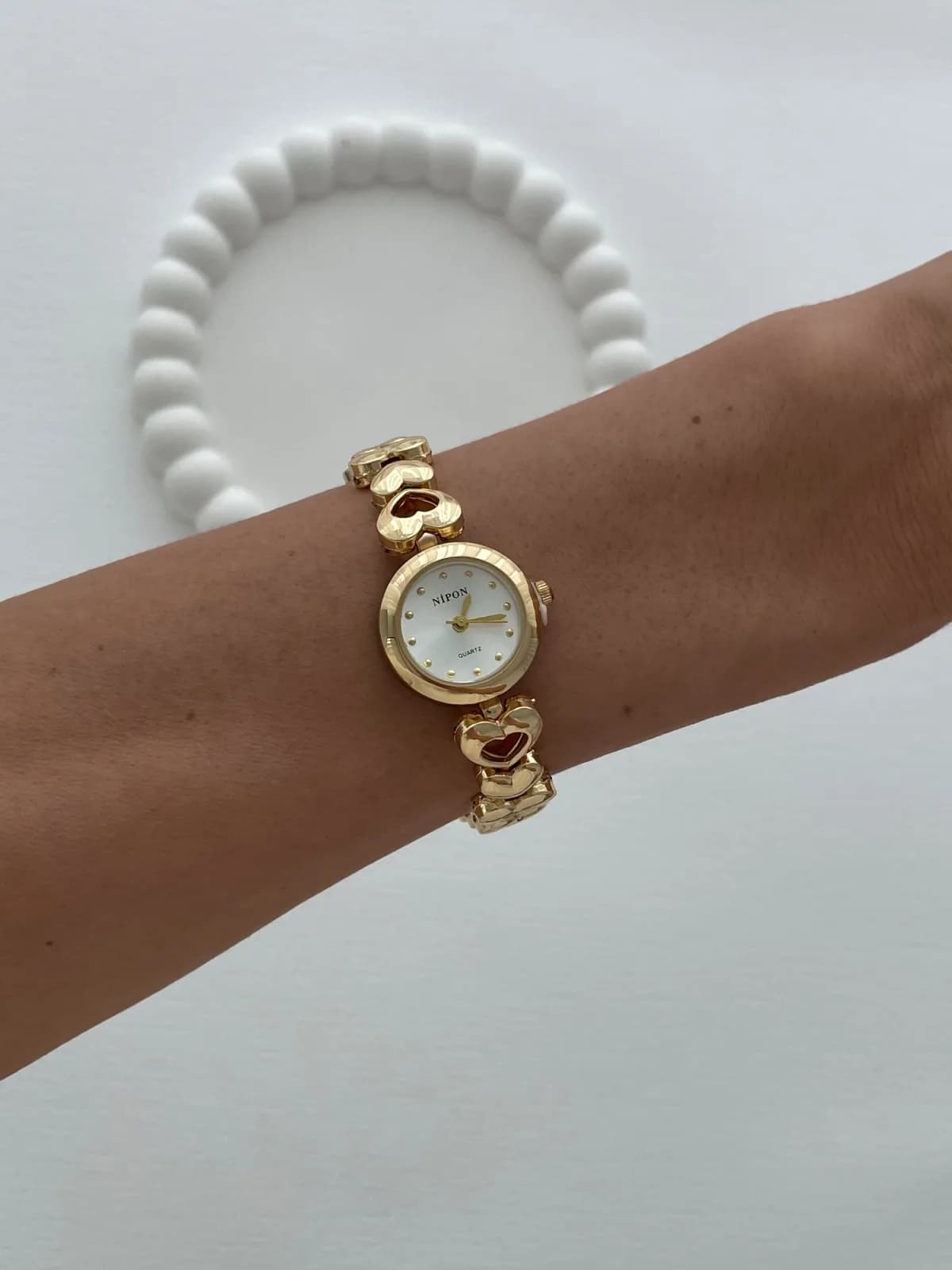 Yuvarlak Tasarım Kadranı Beyaz Gold Vintage Saat