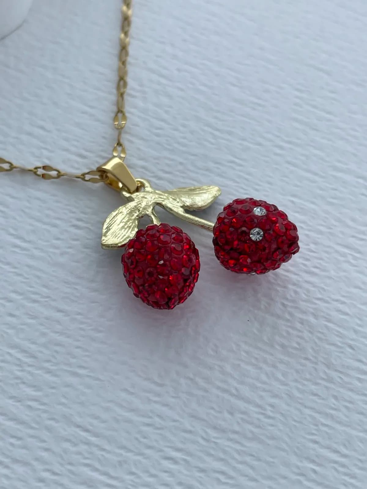 Özel Seri Full Zirkon Taşlı Kiraz Tasarım Gold Kolye