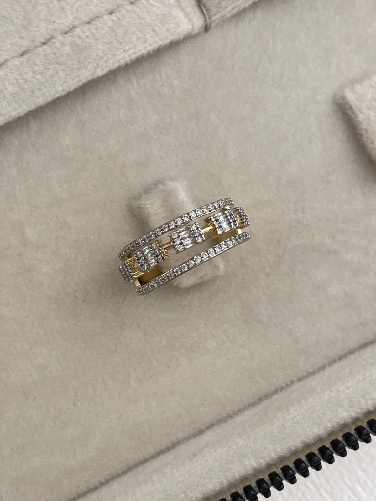 Özel Seri Zirkon&amp;Baget Taşlı Üç Sıra Ayarlanabilir Gold Yüzük