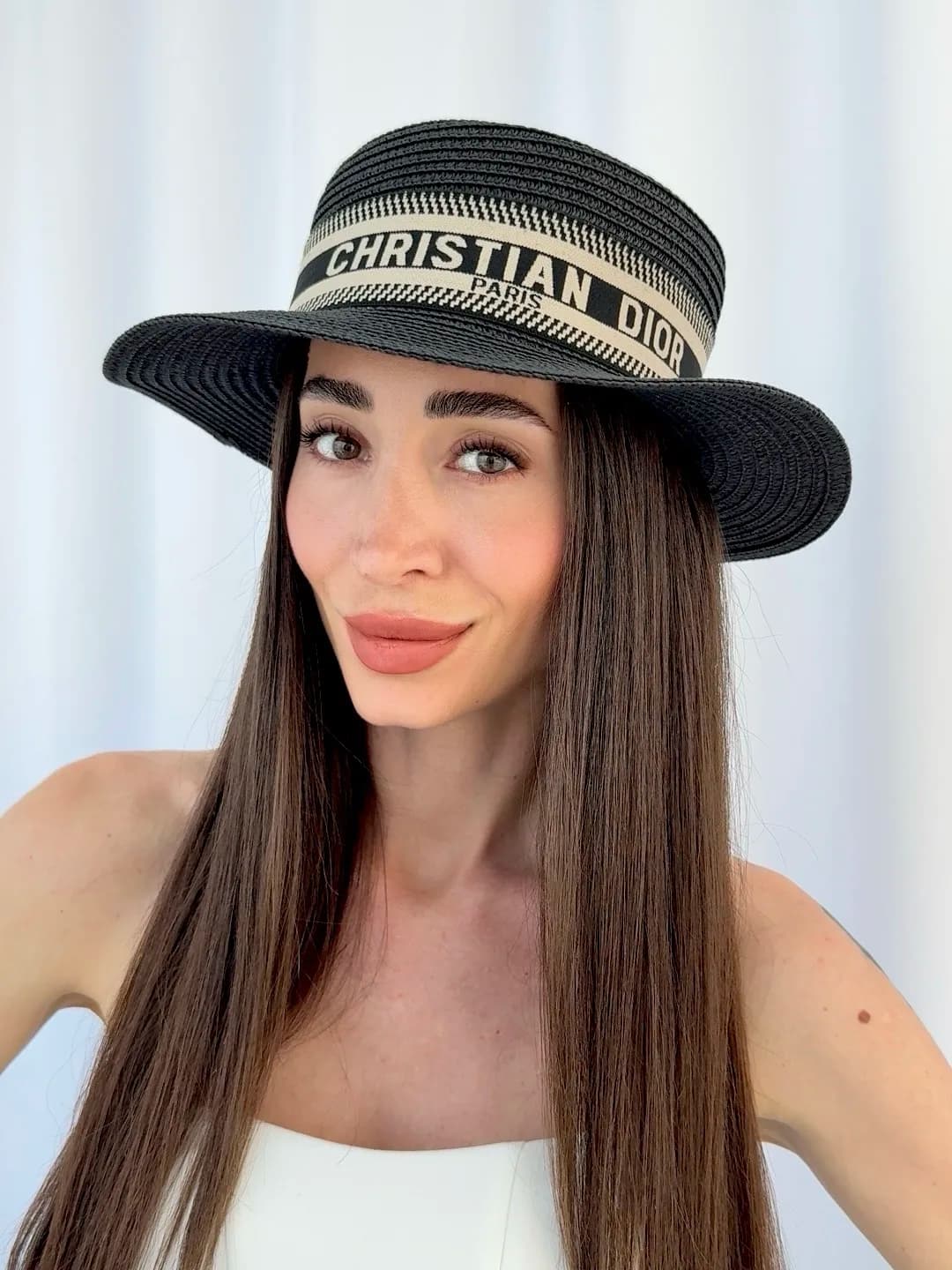 CD Marka Model Siyah Küçük Boy Hasır Şapka